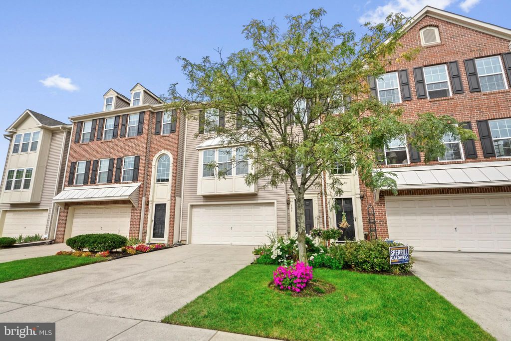 Photo of 305 Nathan Drive, CINNAMINSON, NJ 08077 (MLS # NJBL2097070)