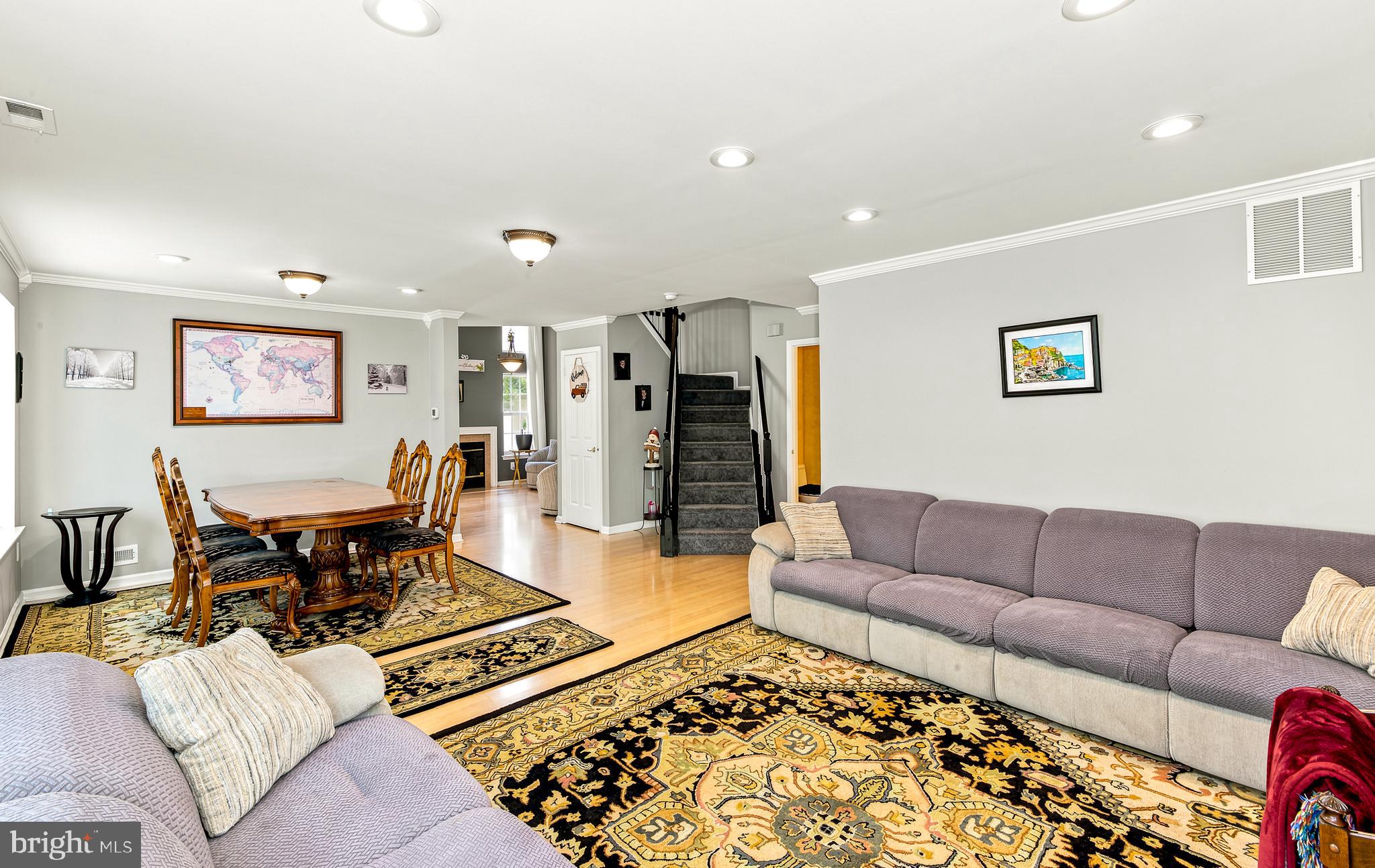11 ELKINGTON DRIVE