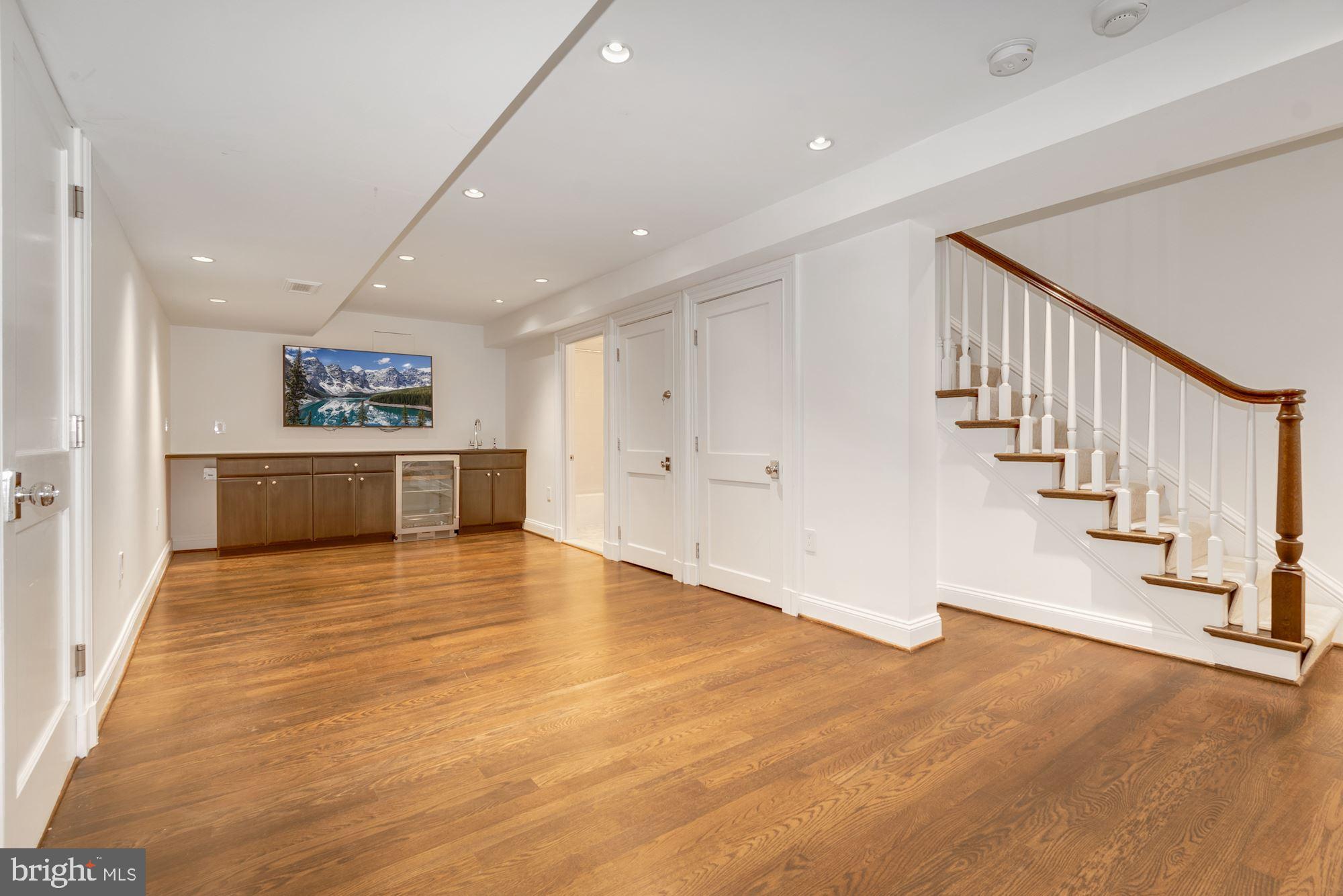 GEORGETOWN - Residential