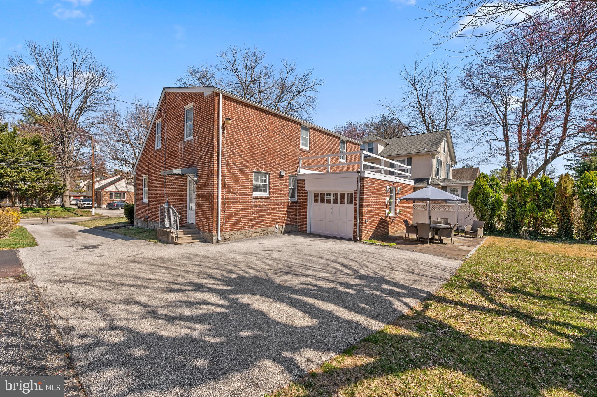 MERION GOLF MANOR - Residential