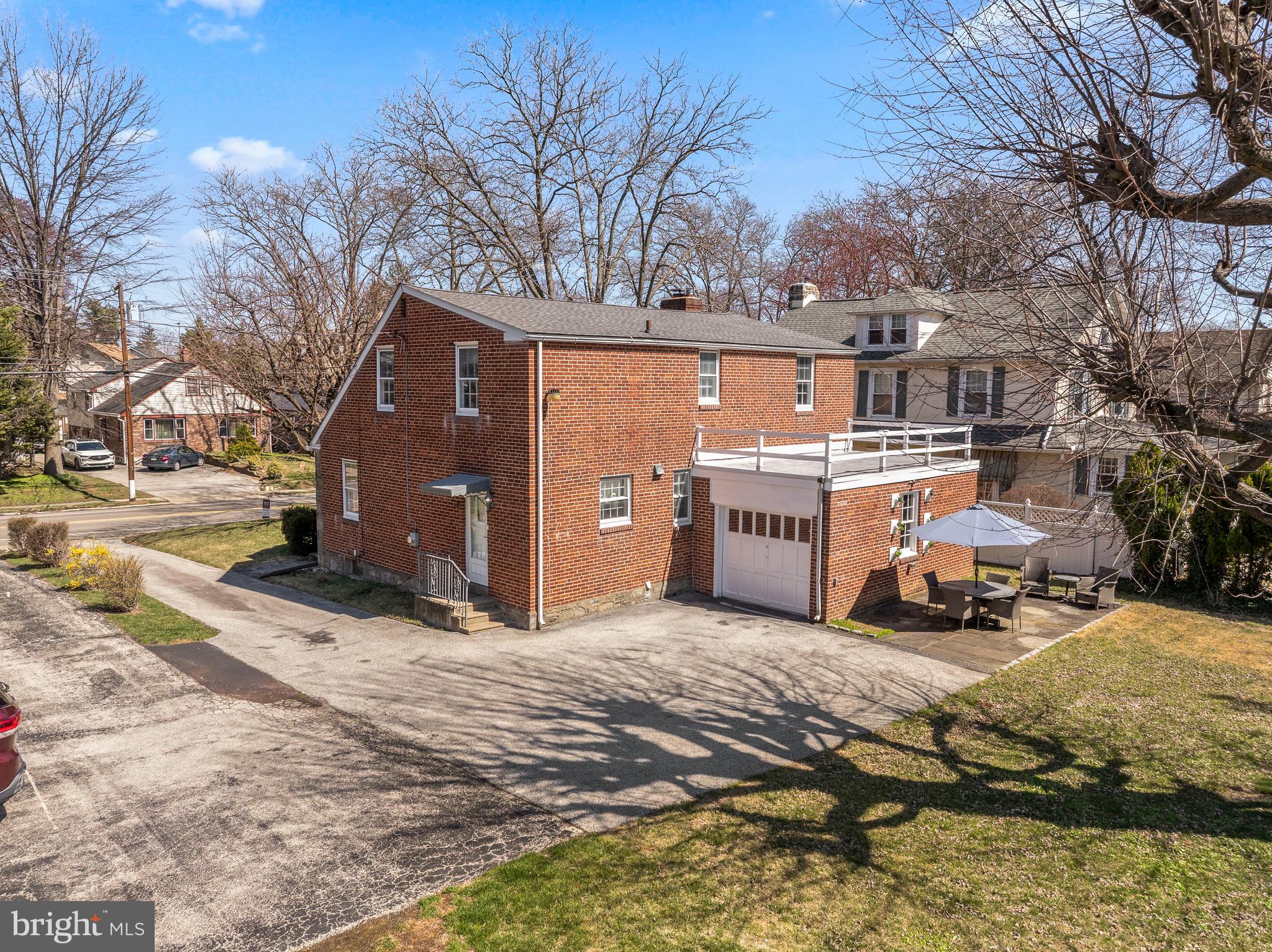 MERION GOLF MANOR - Residential