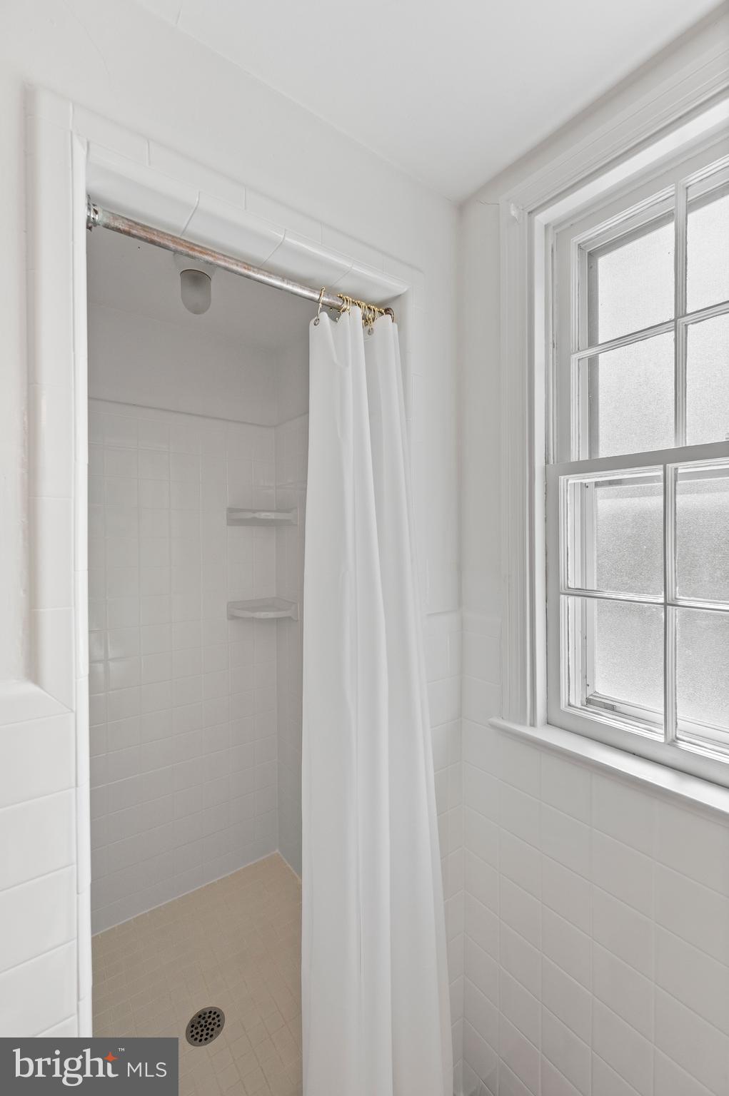 MERION GOLF MANOR - Residential