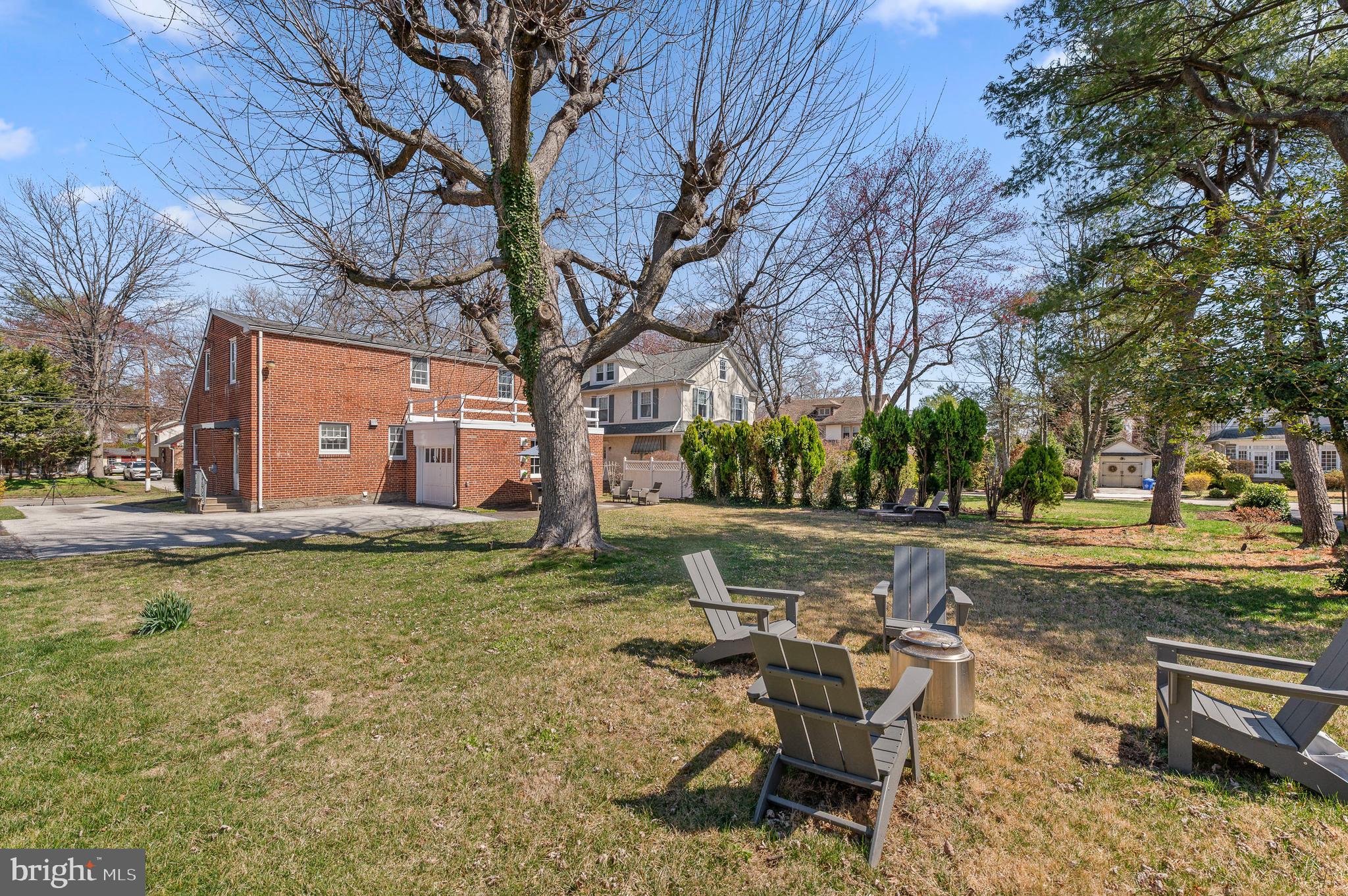 MERION GOLF MANOR - Residential