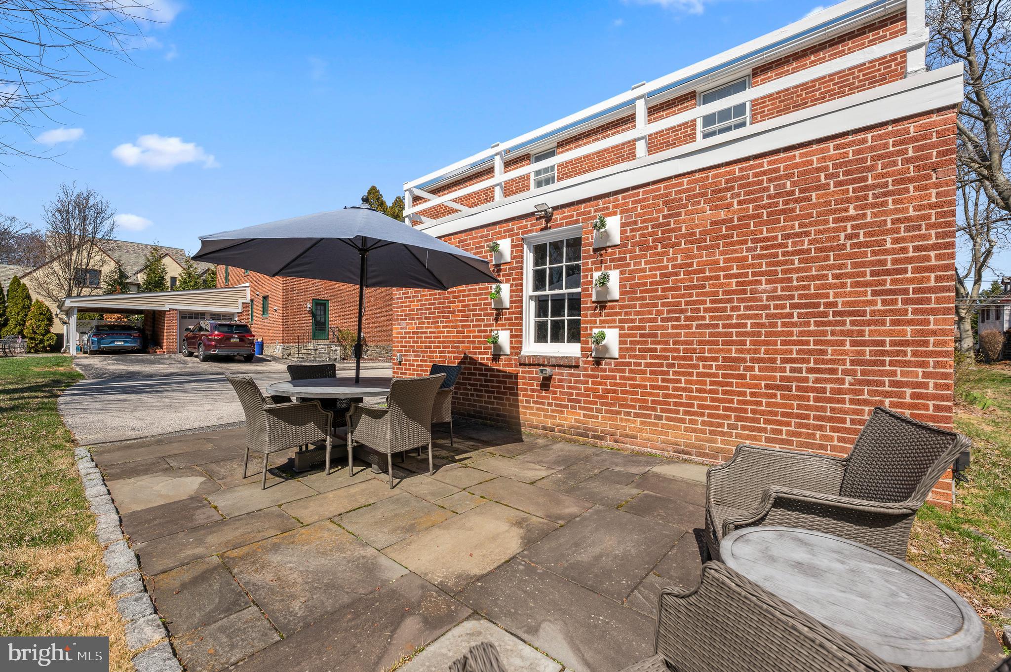 MERION GOLF MANOR - Residential