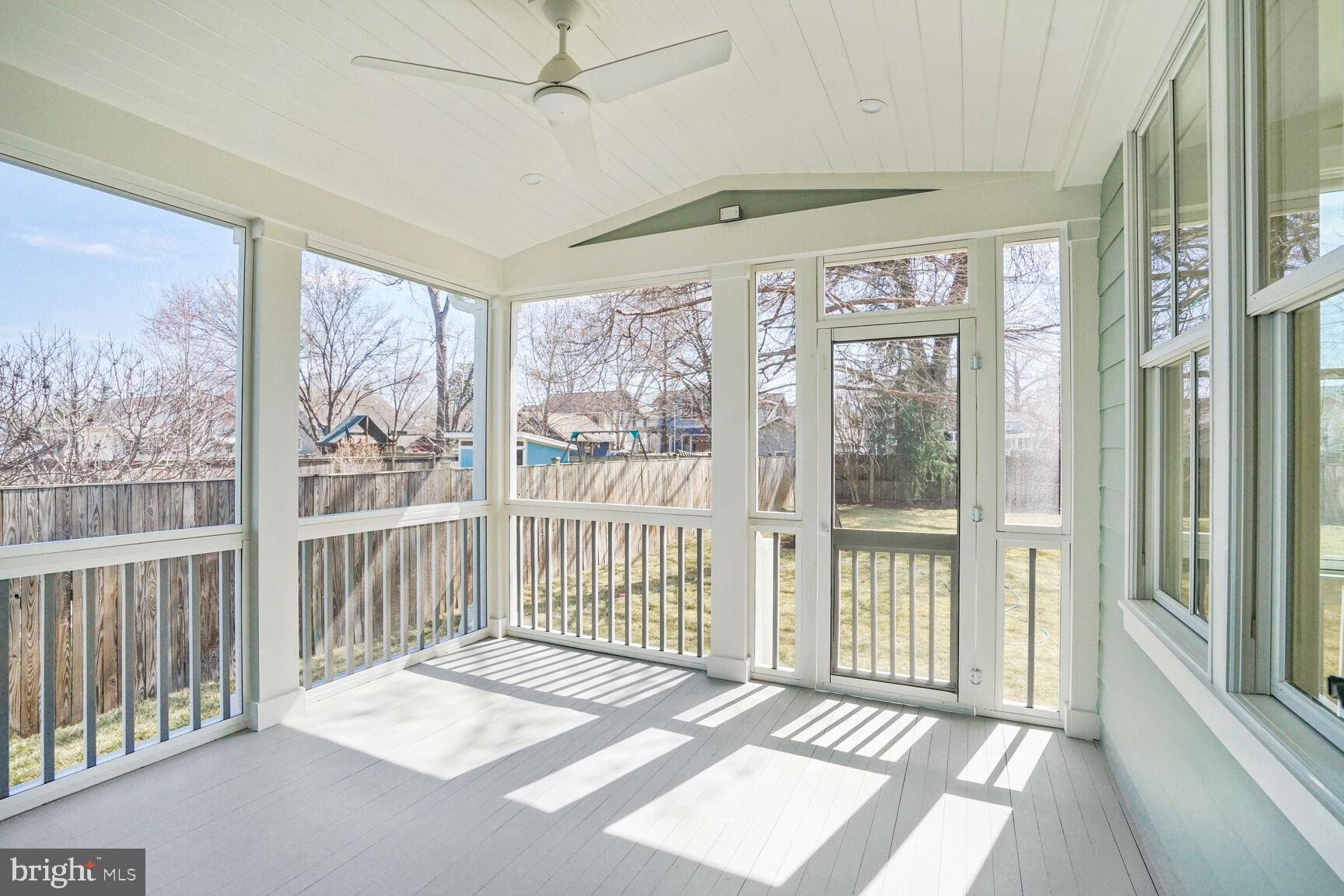 DEL RAY - Residential