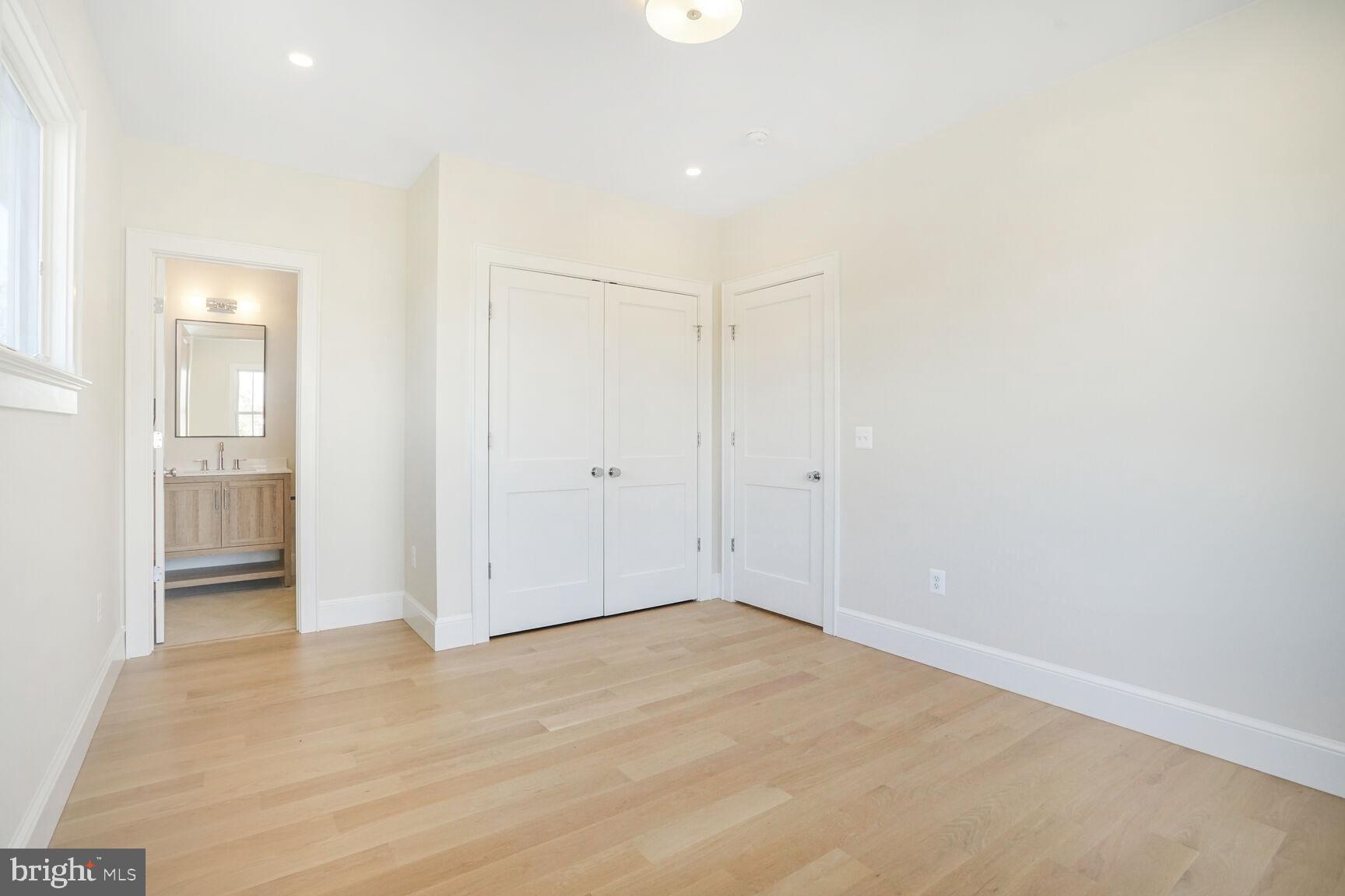 DEL RAY - Residential