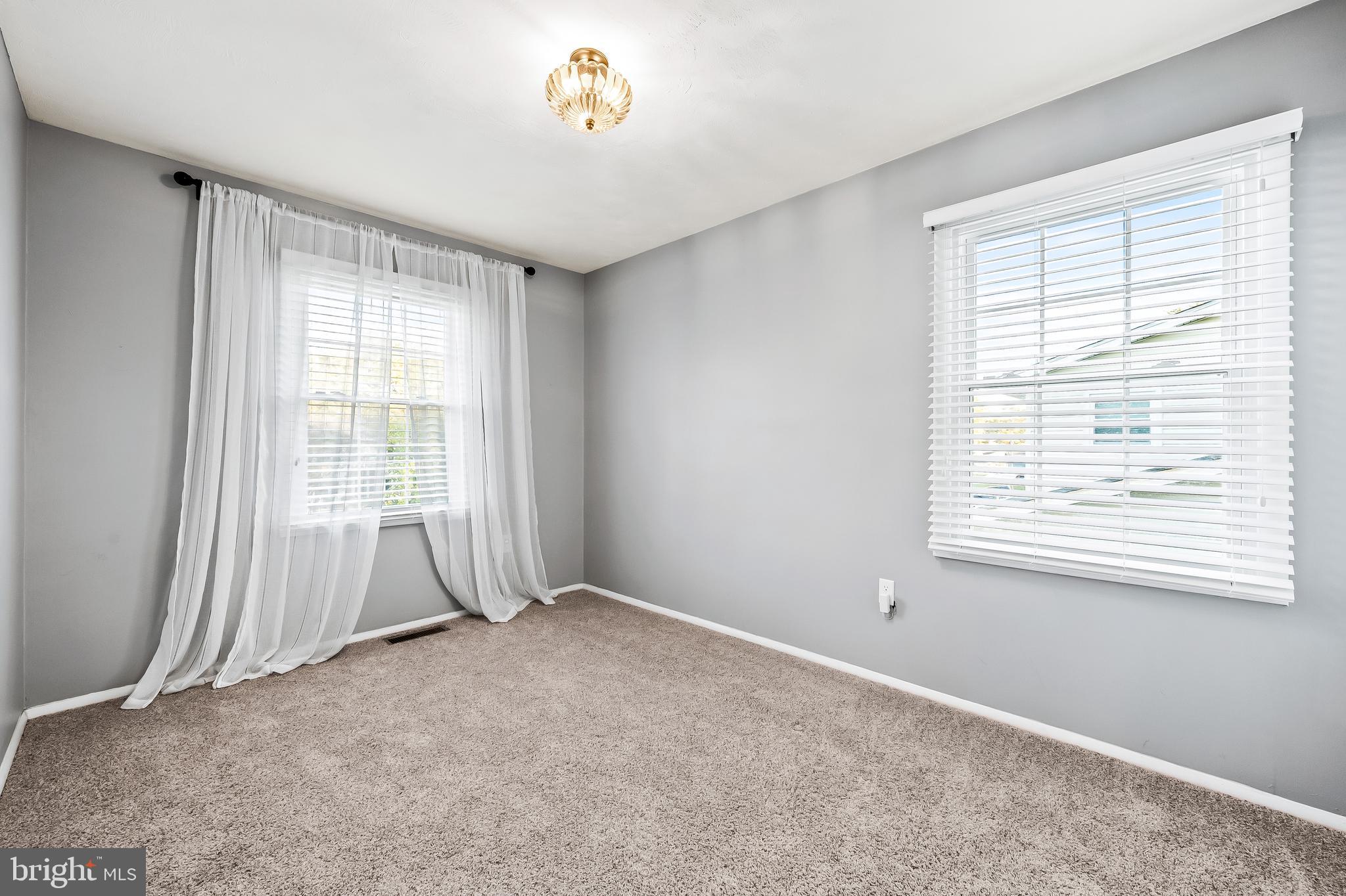 FOUR SEASONS ESTATES - Residential