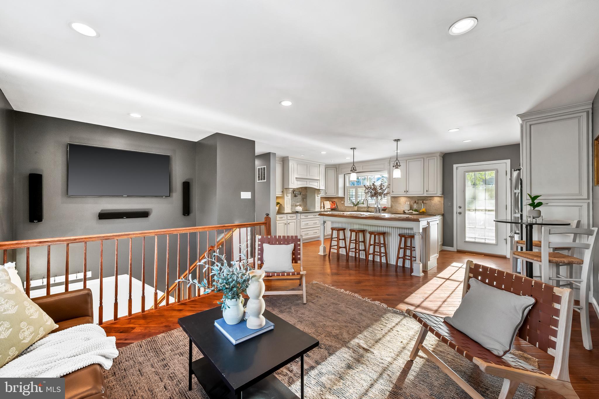 FOUR SEASONS ESTATES - Residential