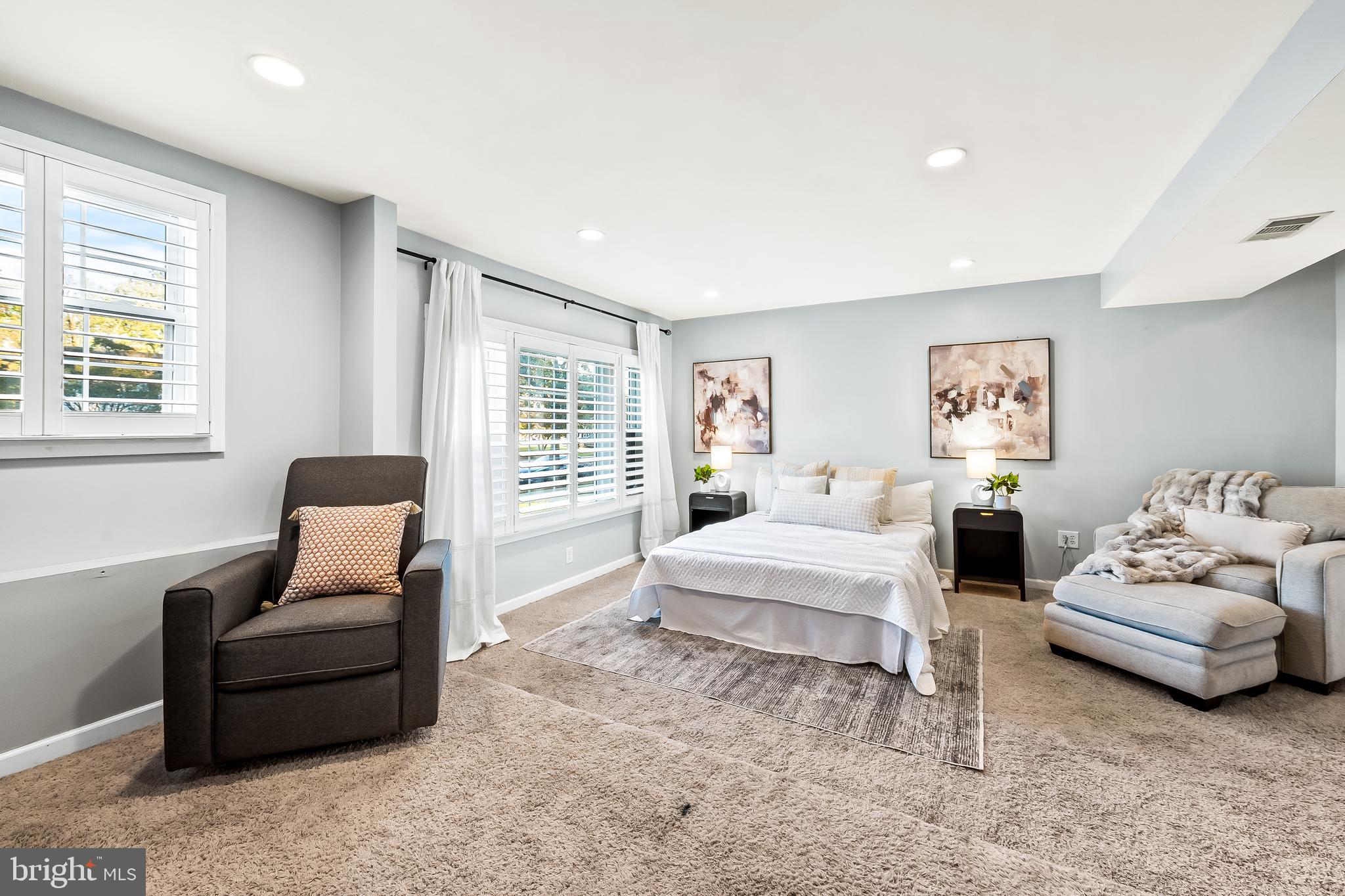 FOUR SEASONS ESTATES - Residential