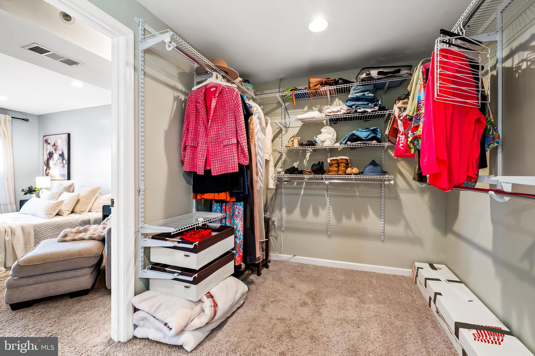 FOUR SEASONS ESTATES - Residential