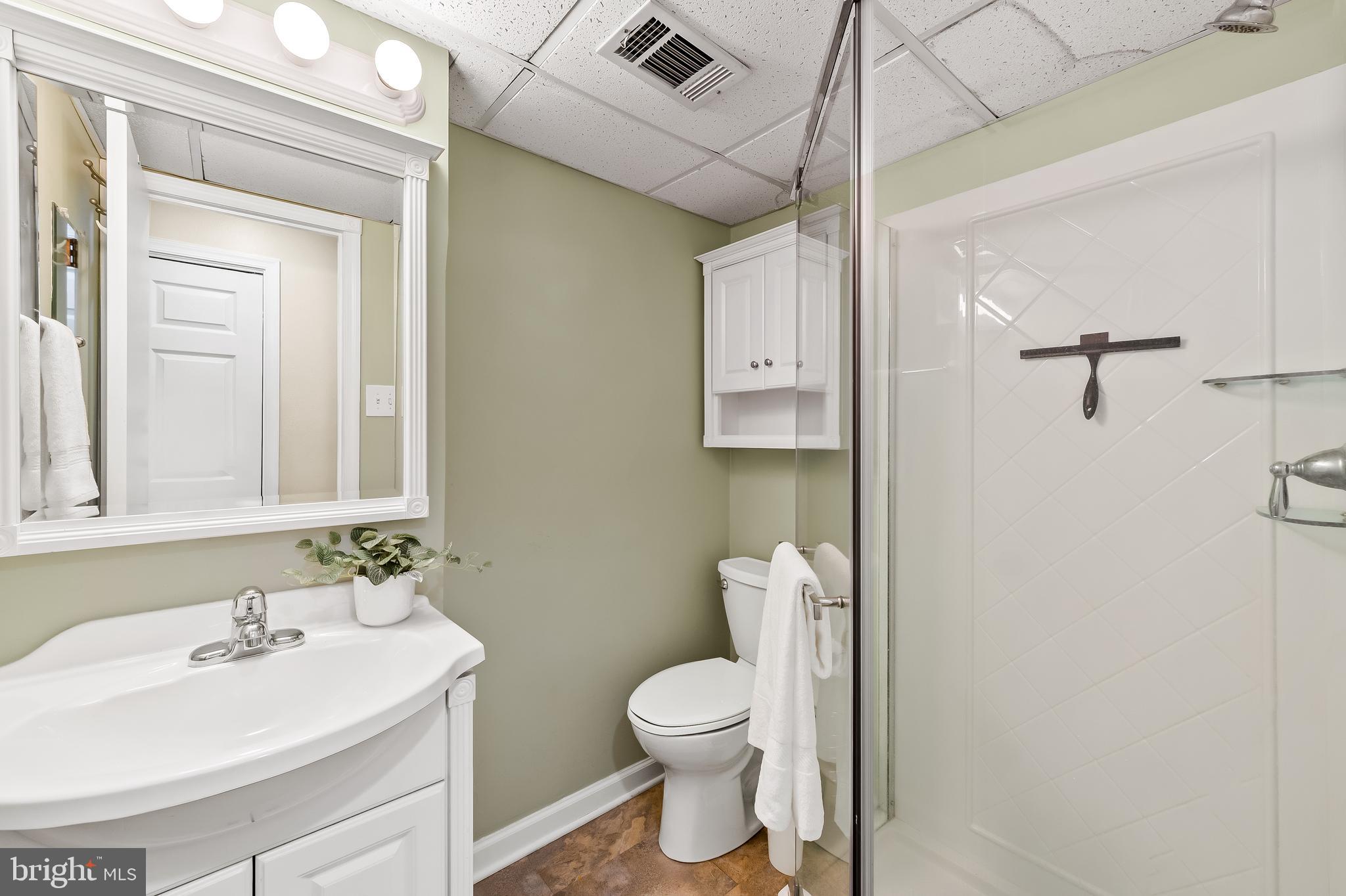 FOUR SEASONS ESTATES - Residential