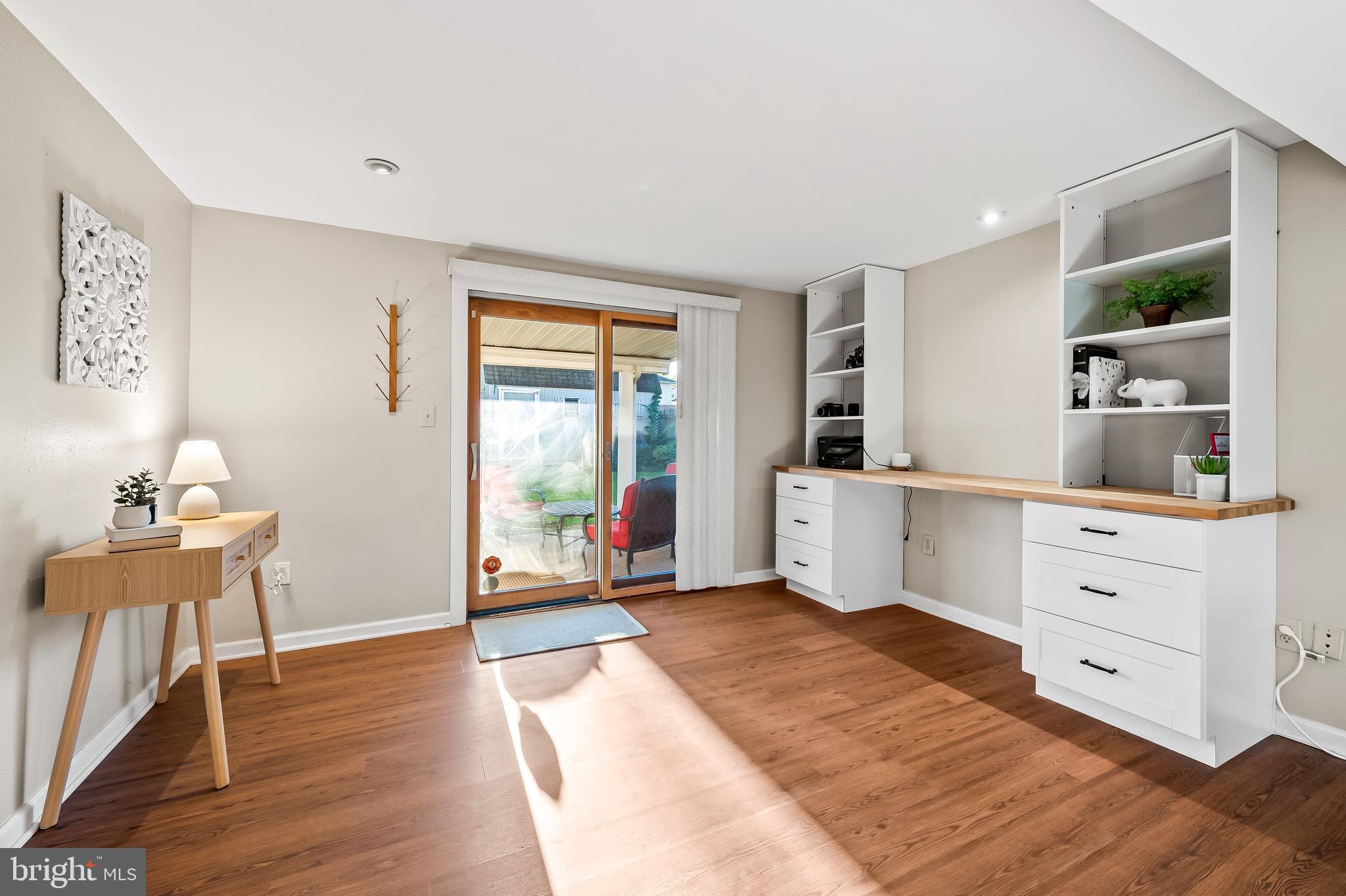 FOUR SEASONS ESTATES - Residential