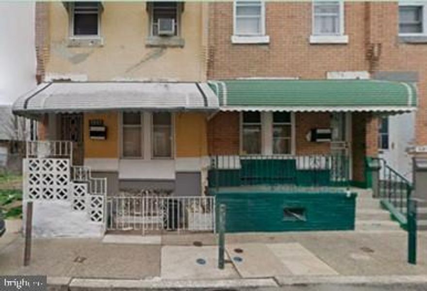 Investor/Handyman Special- Motivated Seller Looking for Quick Close
3 bed 1 bath end unit row home. Needs updates and cleaning out. Has small backyard. Next to an empty lot which provides extra sense of space.
Contact agent for additional interior photos and access