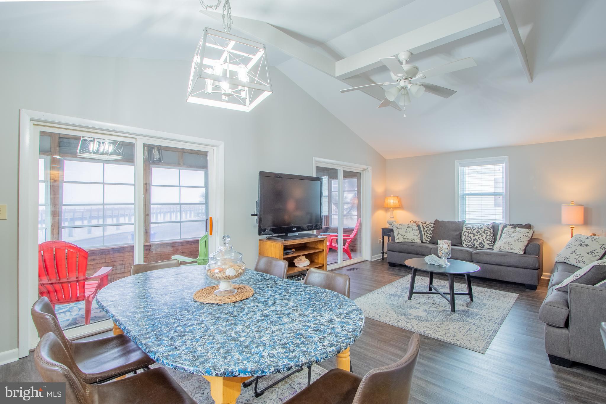 BAY CITY - Residential