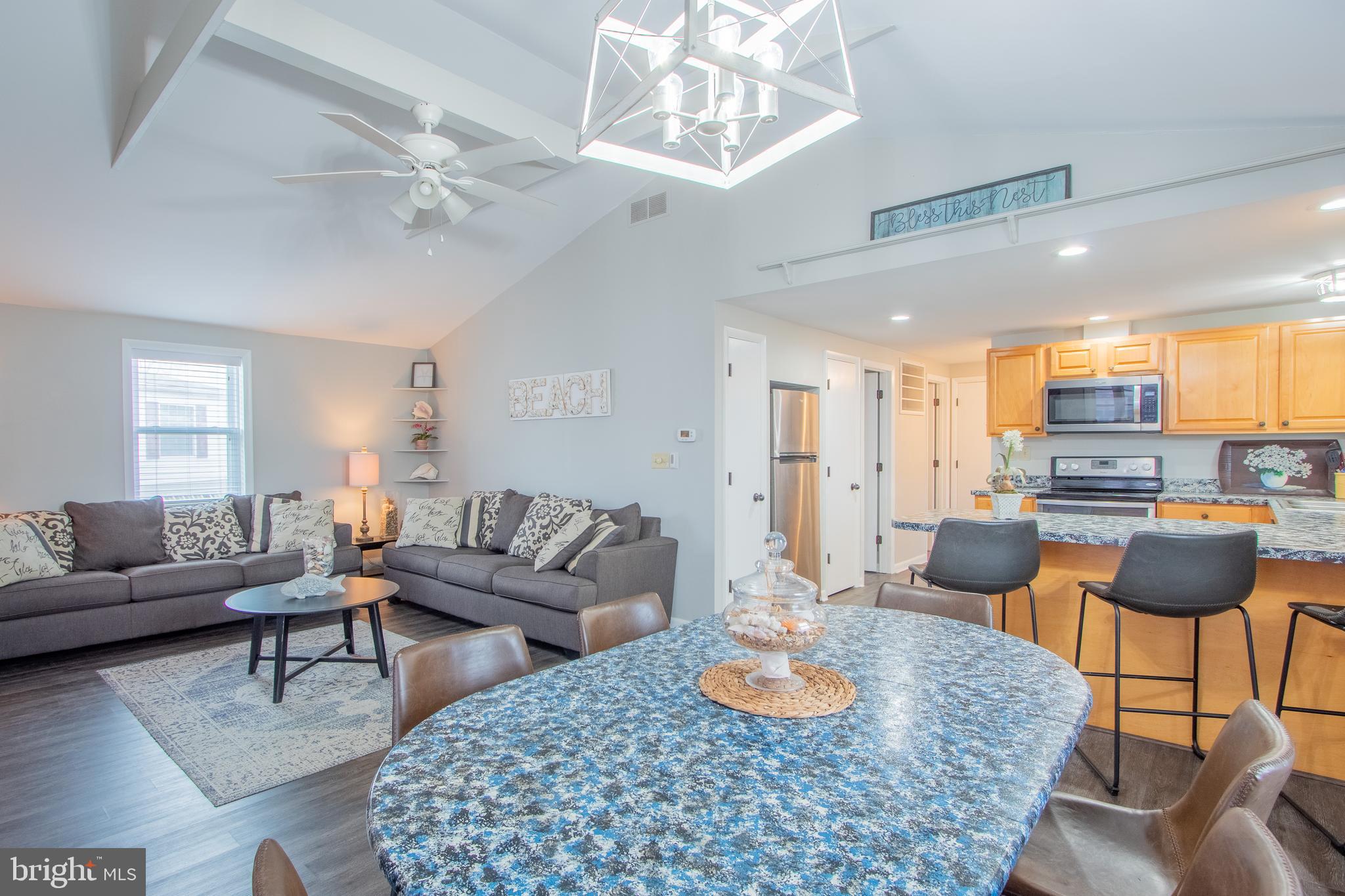 BAY CITY - Residential