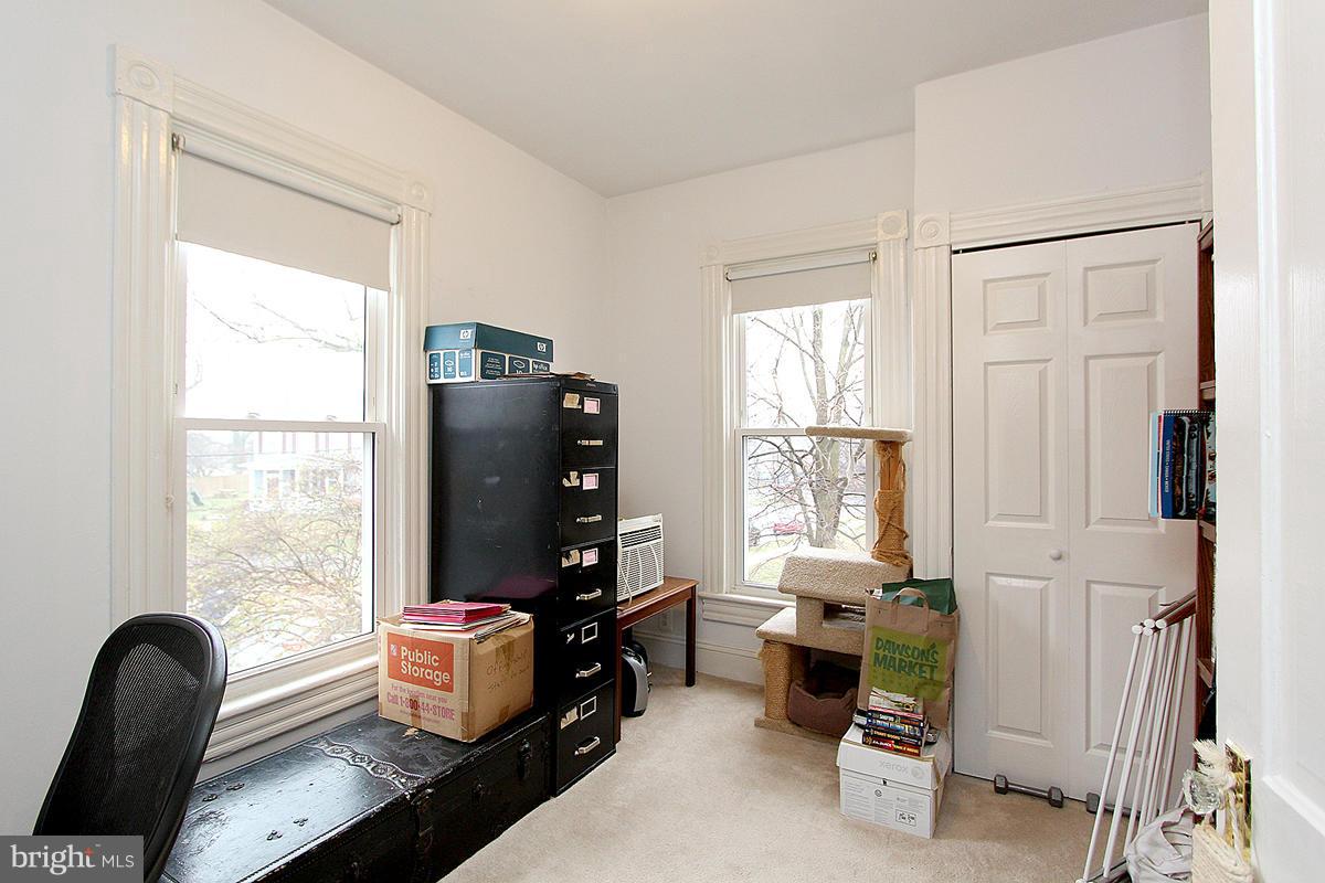 ROCKVILLE PARK - Residential Income