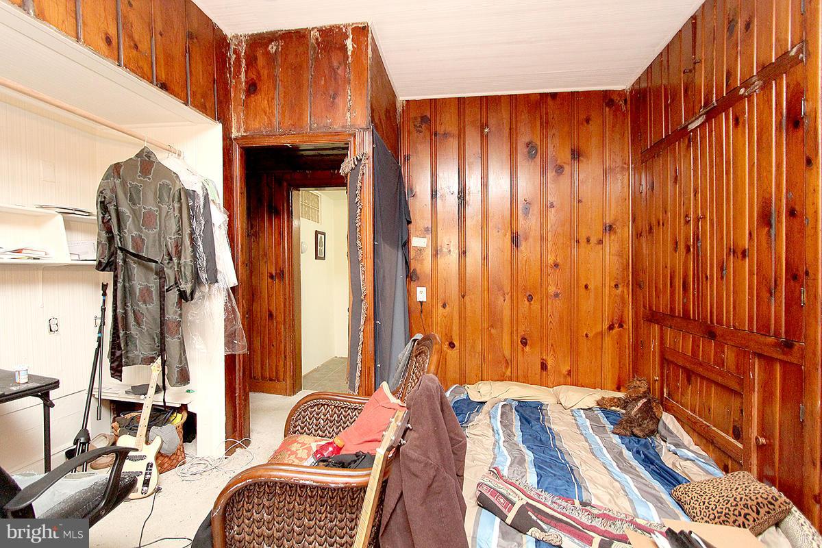 ROCKVILLE PARK - Residential Income