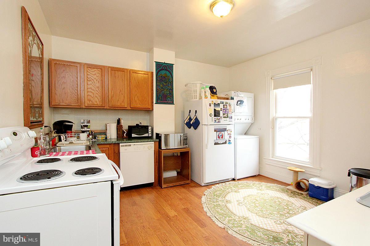 ROCKVILLE PARK - Residential Income