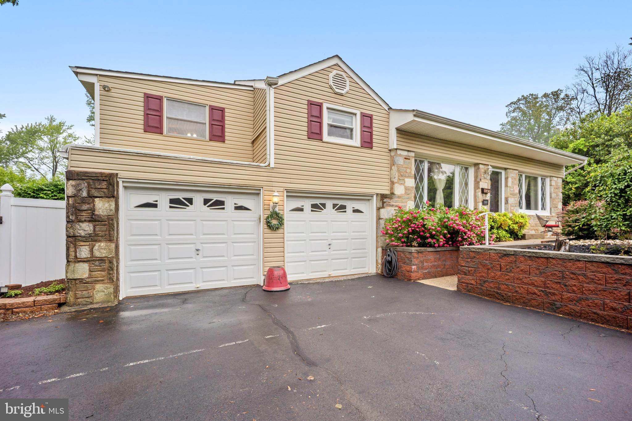 1553 PHEASANT DRIVE