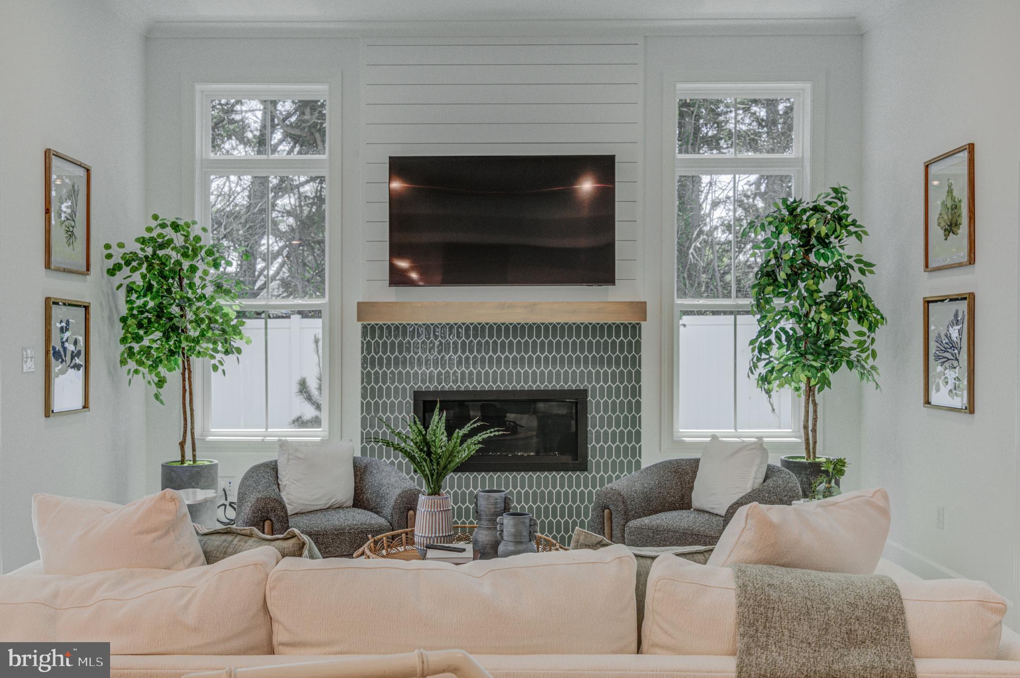 CATTAIL VILLAS - Residential