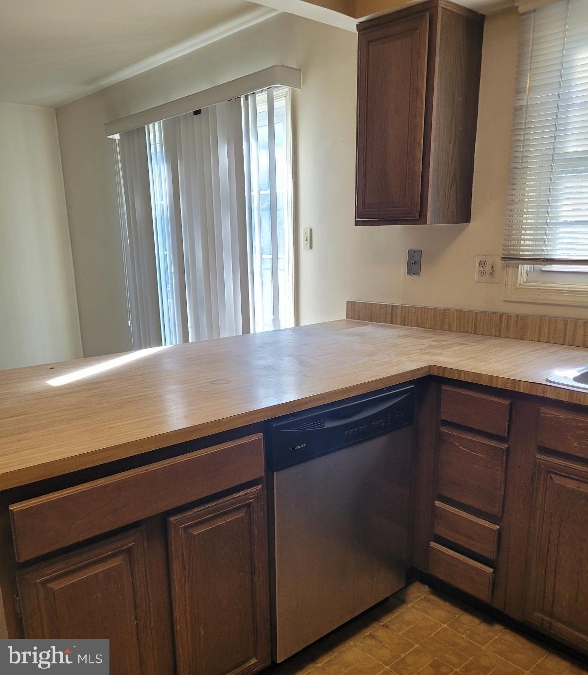 DEER PATH WOODS - Residential