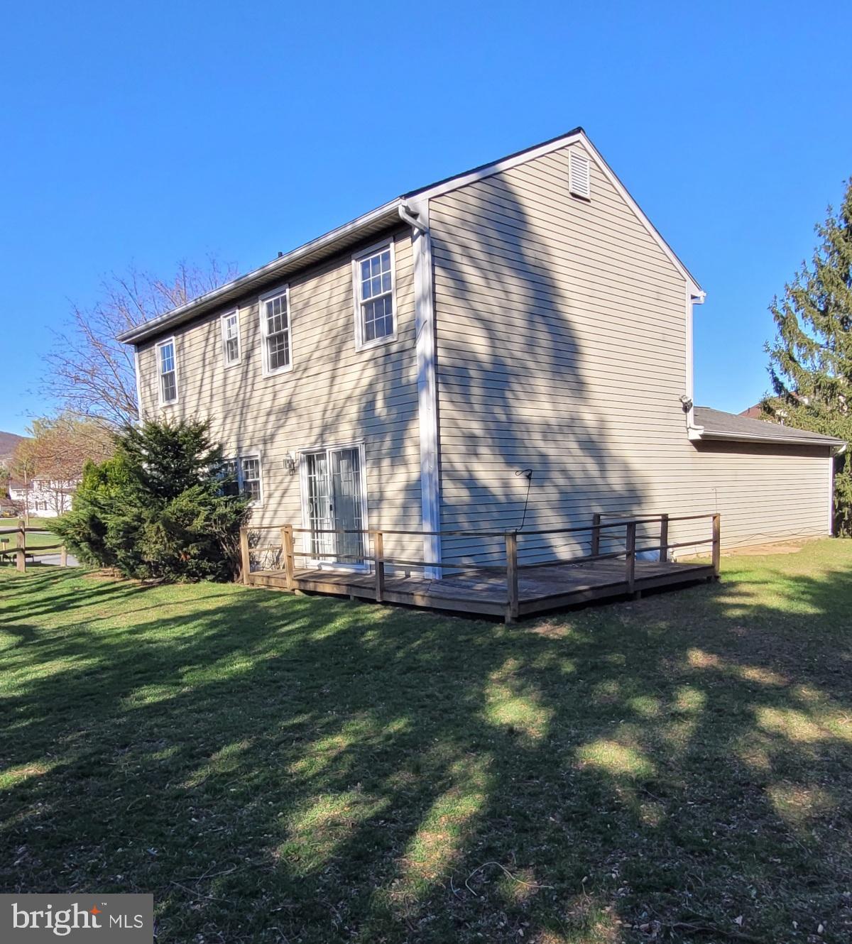 DEER PATH WOODS - Residential