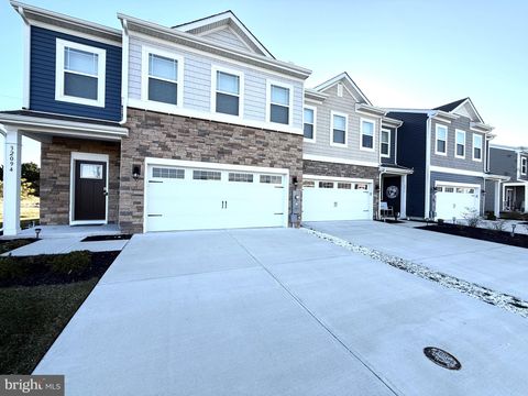 Townhouse For Sale - 32094 Sand Bank Lane<br/> MILLVILLE, DE 19967