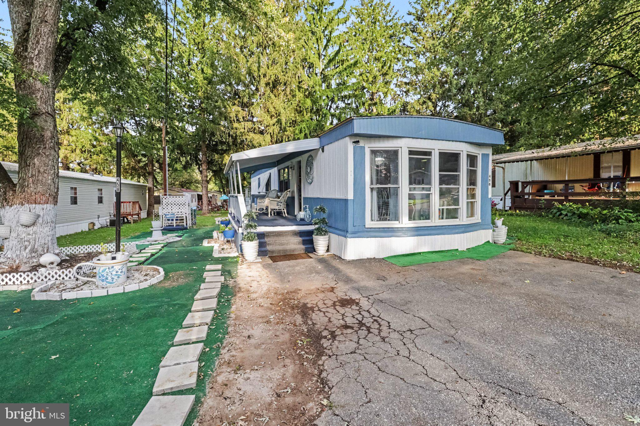 458 CLOVER DRIVE