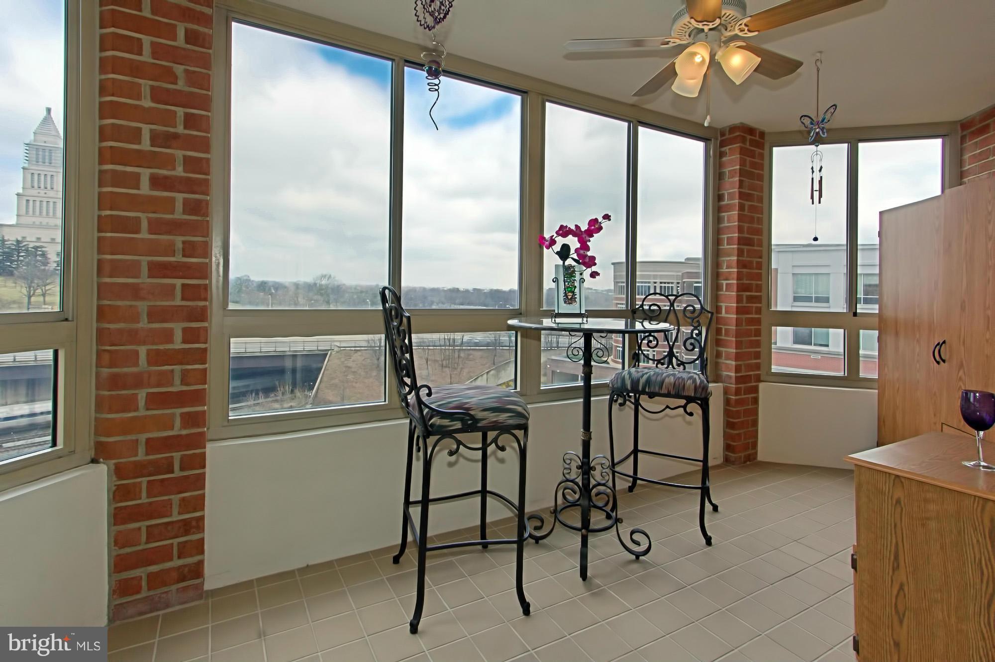 CARLYLE TOWERS - Residential