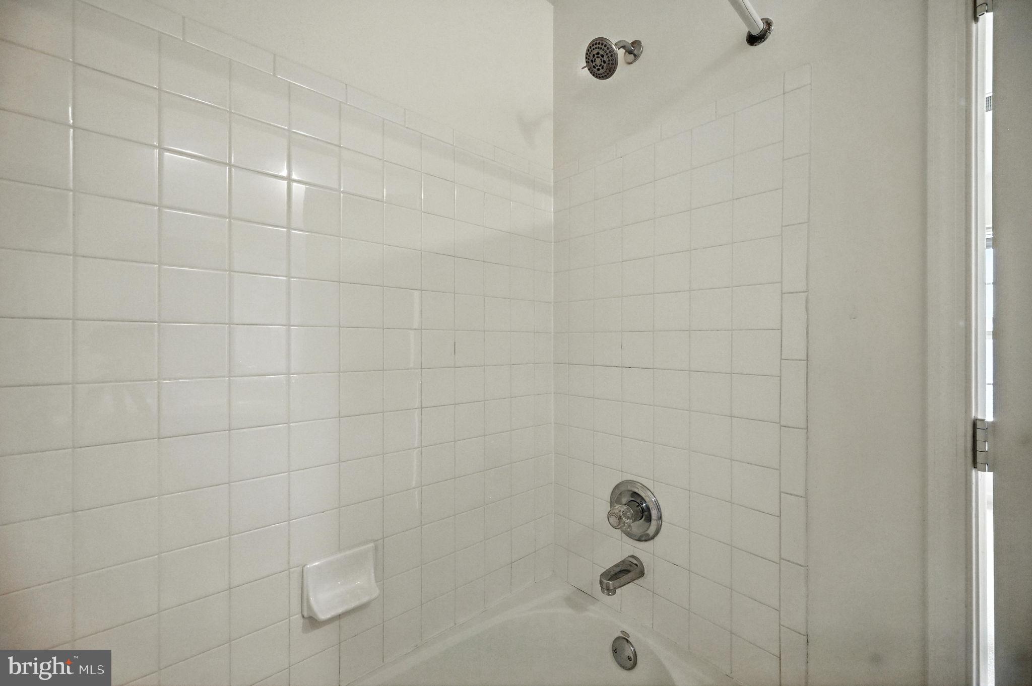 KINGSTOWNE - Residential Lease