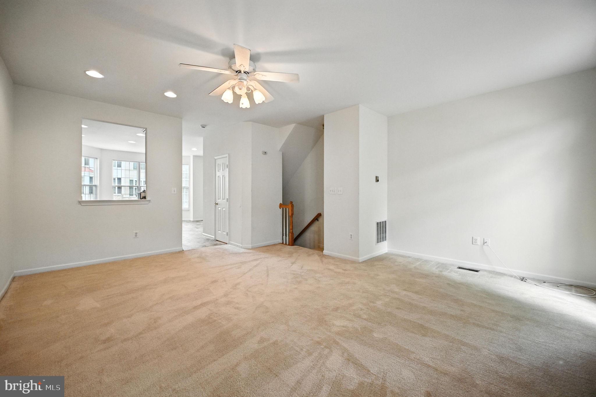 KINGSTOWNE - Residential Lease