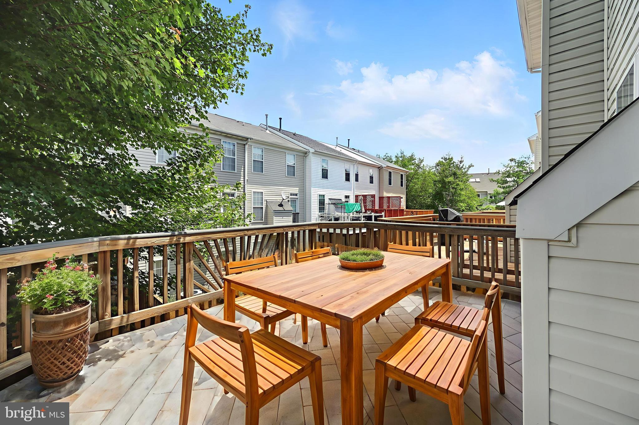 KINGSTOWNE - Residential Lease