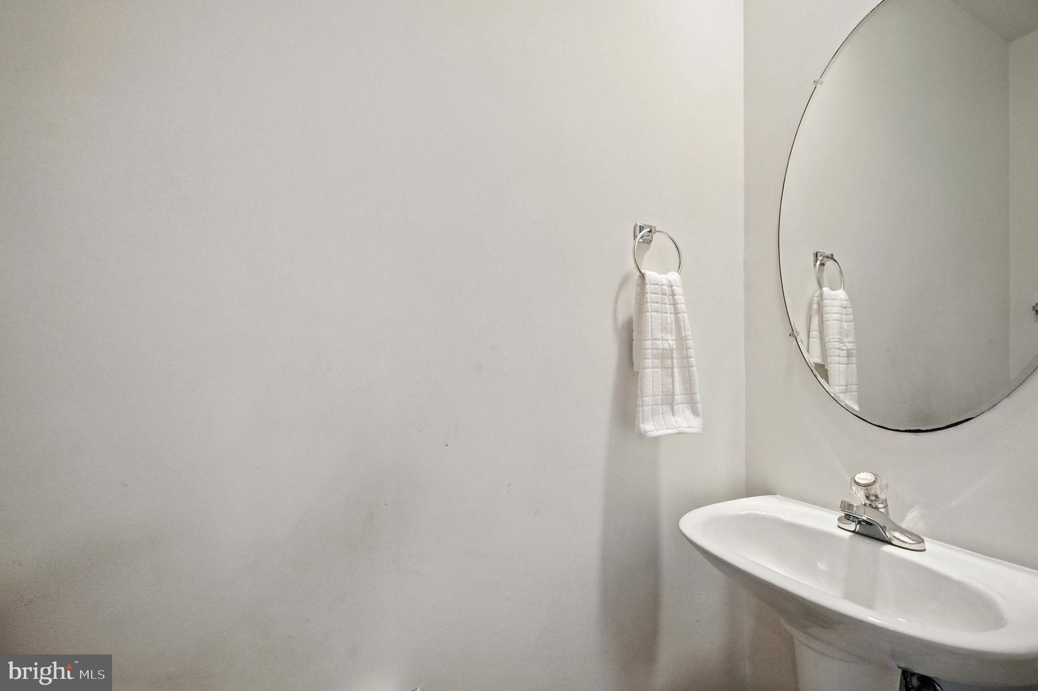 KINGSTOWNE - Residential Lease