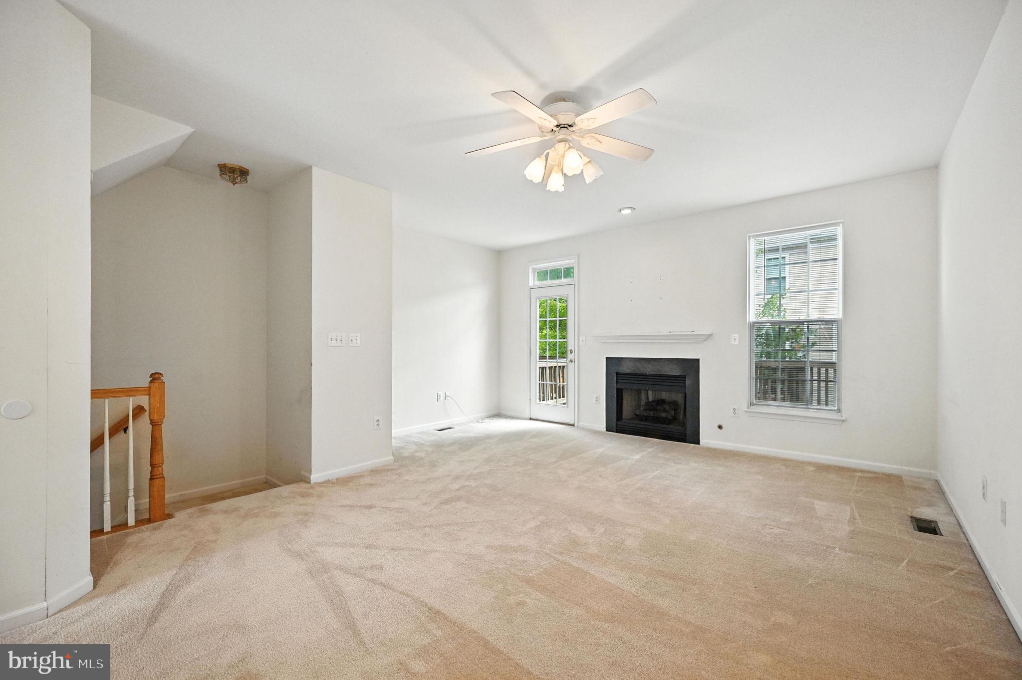 KINGSTOWNE - Residential Lease