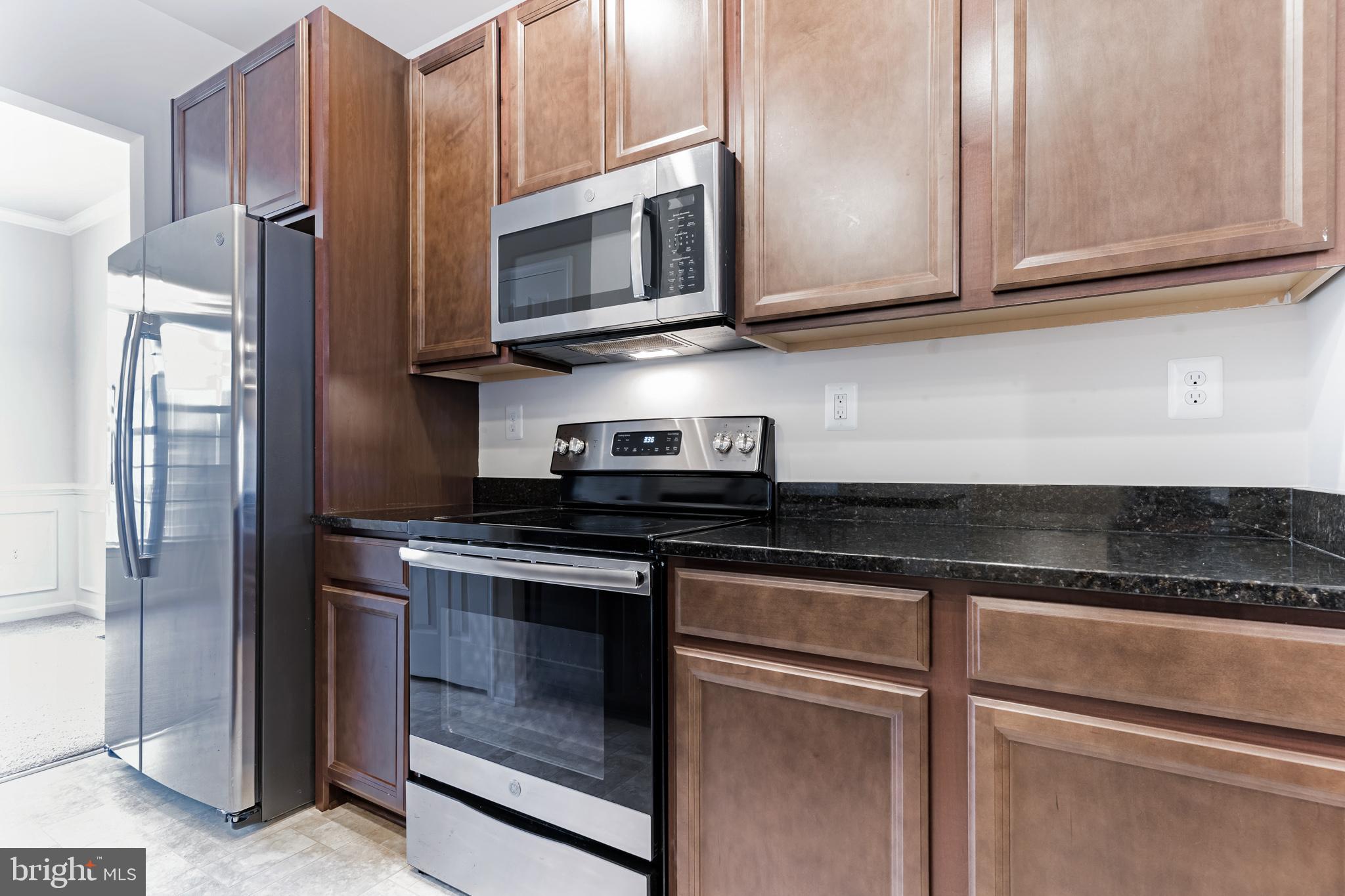 ELIZABETH HILLS - Residential