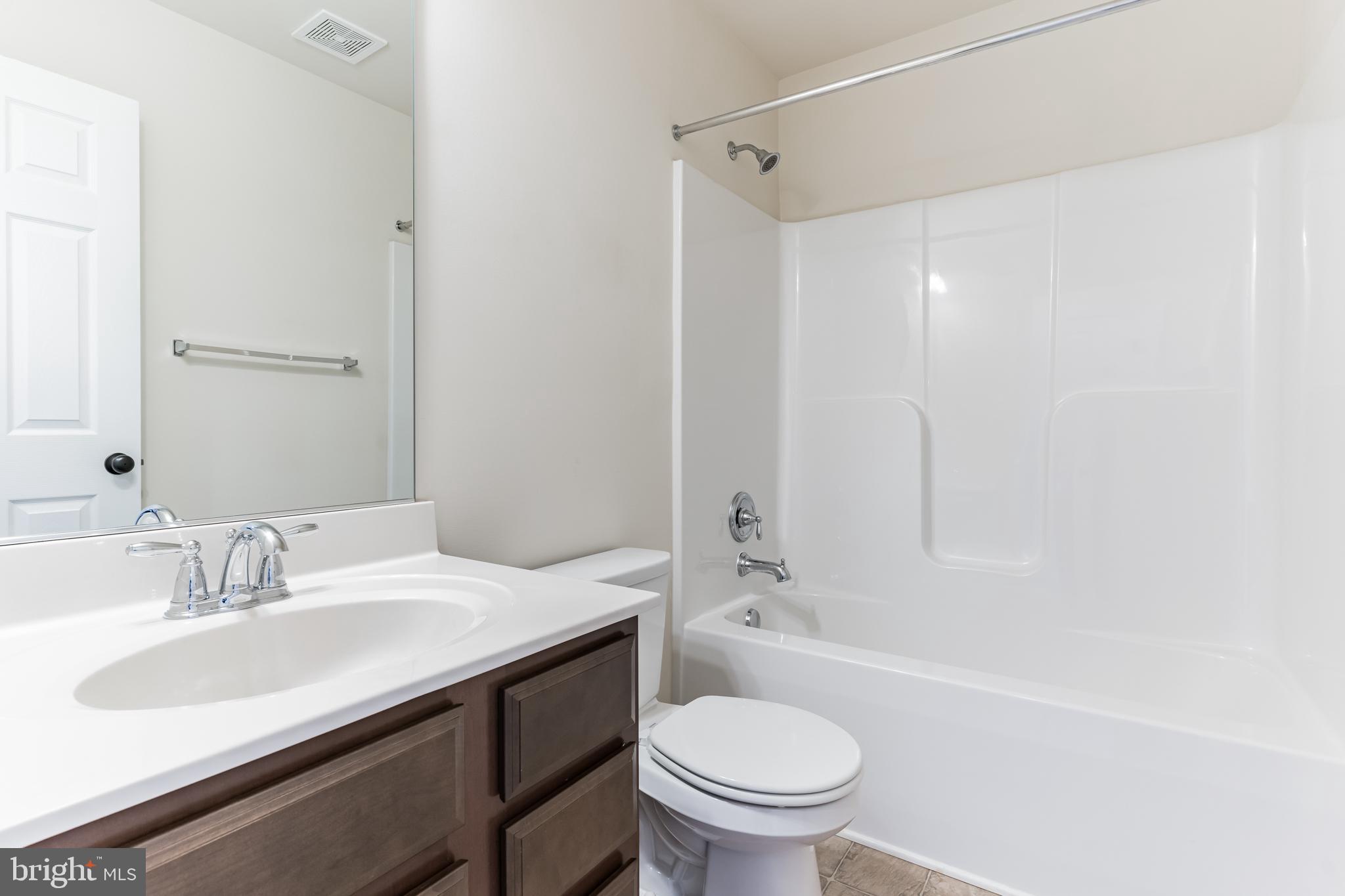 ELIZABETH HILLS - Residential