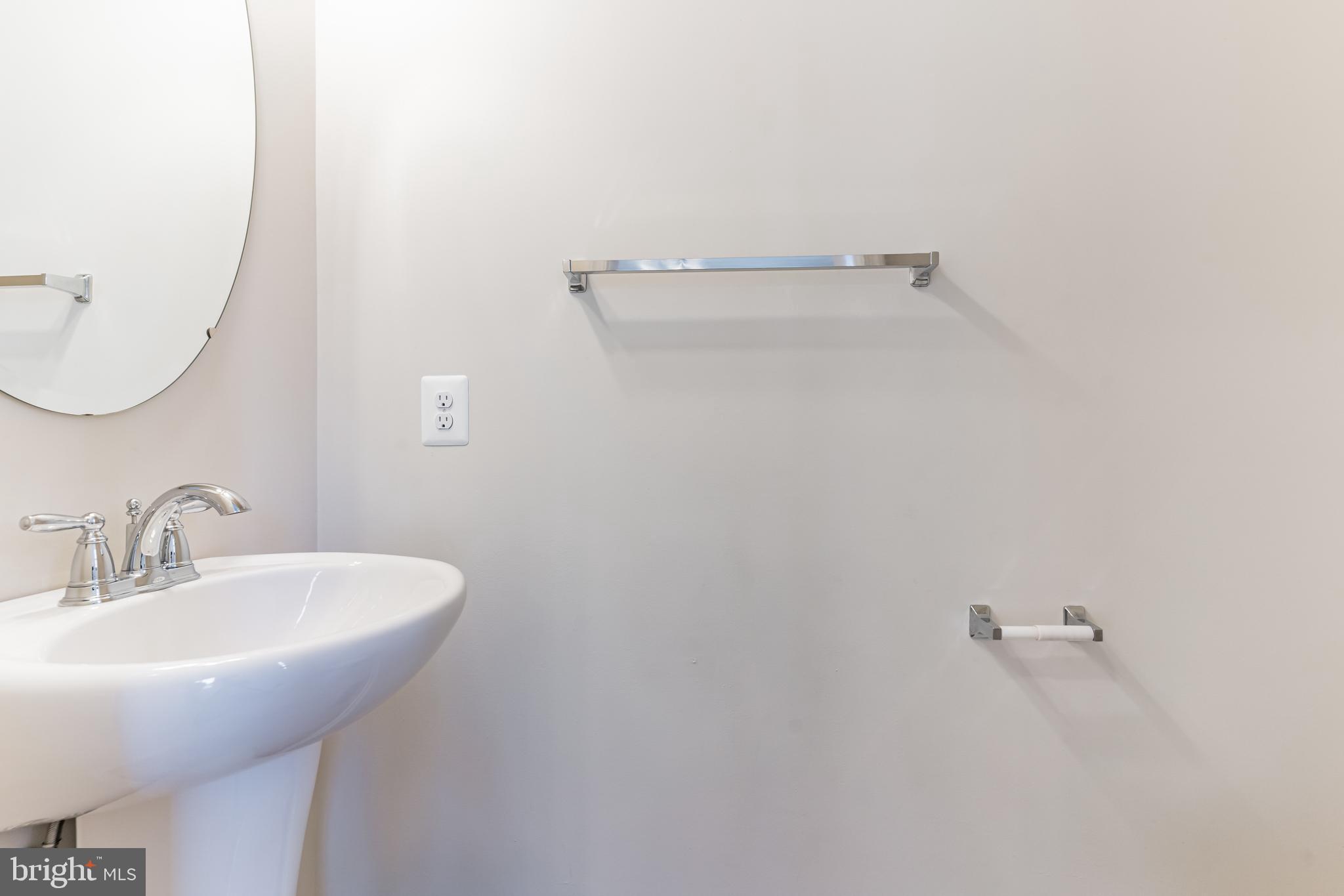 ELIZABETH HILLS - Residential