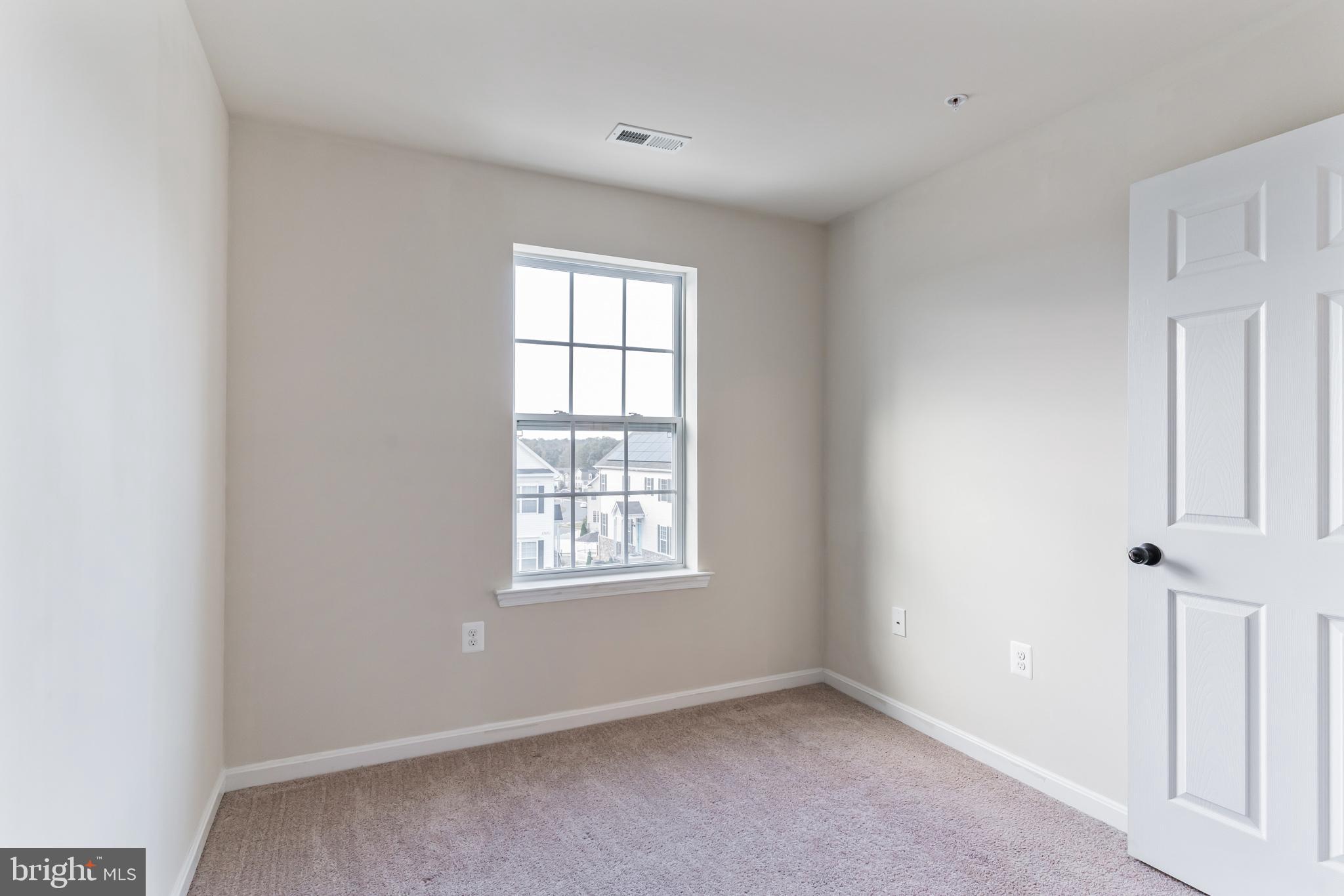 ELIZABETH HILLS - Residential