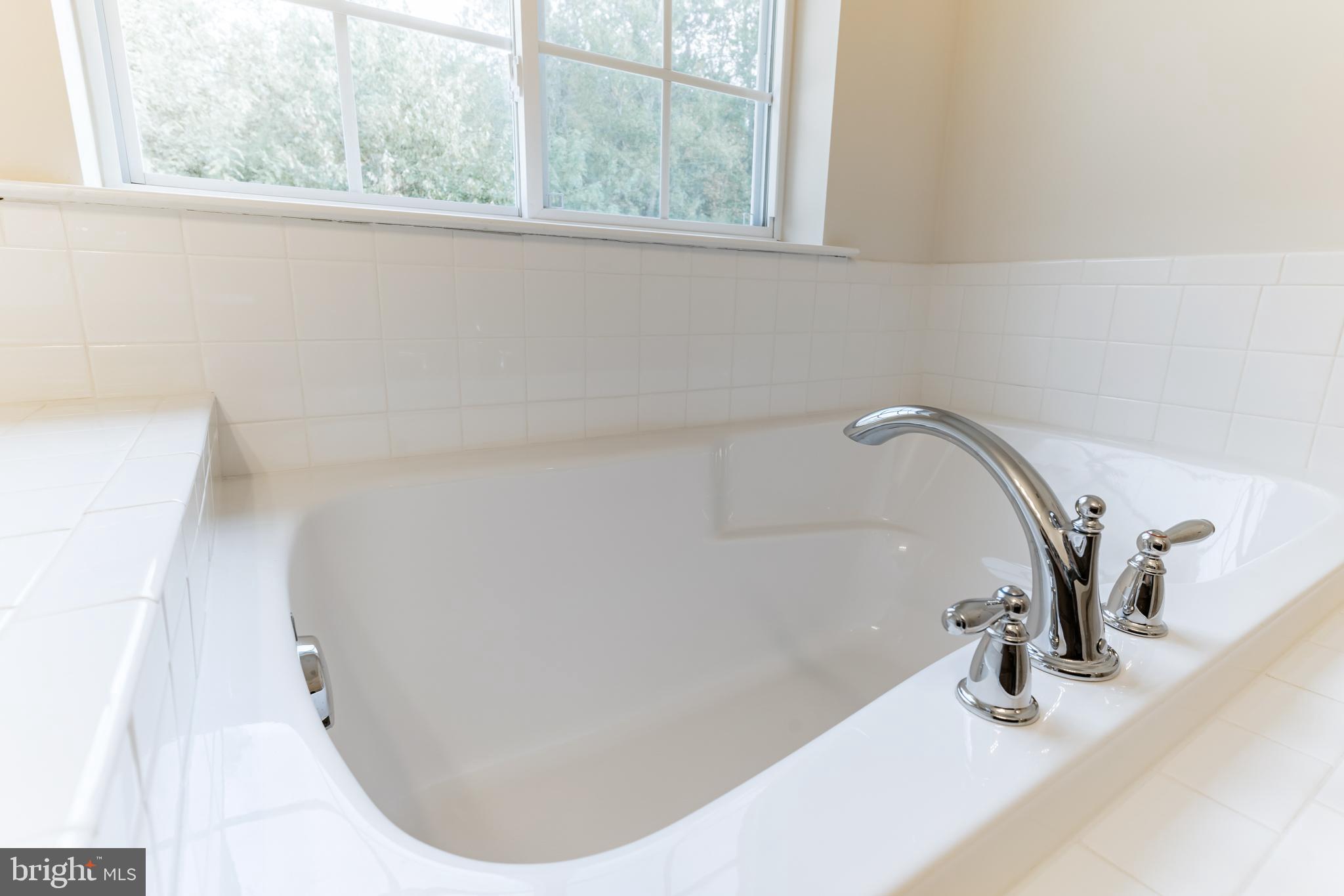 ELIZABETH HILLS - Residential