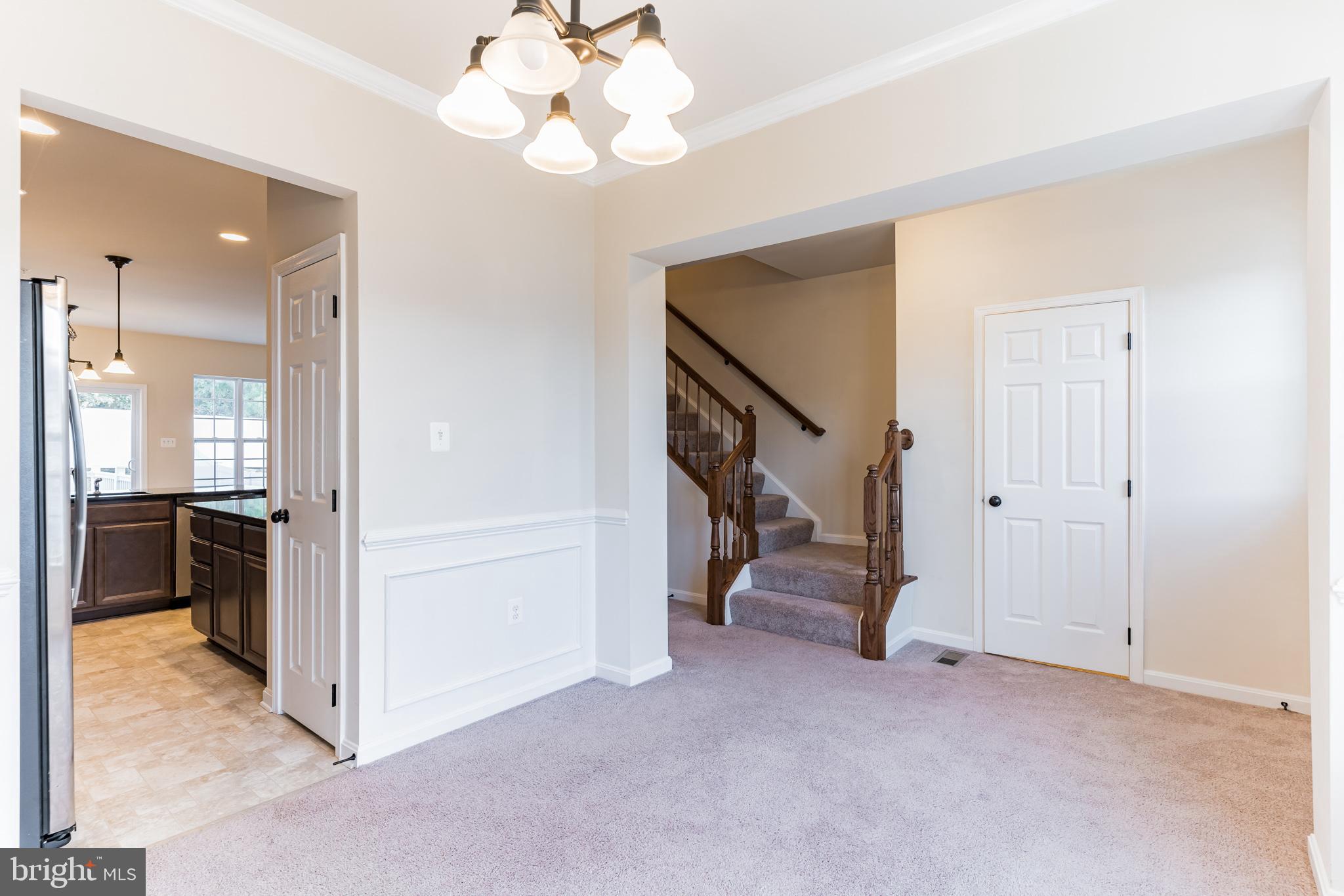 ELIZABETH HILLS - Residential