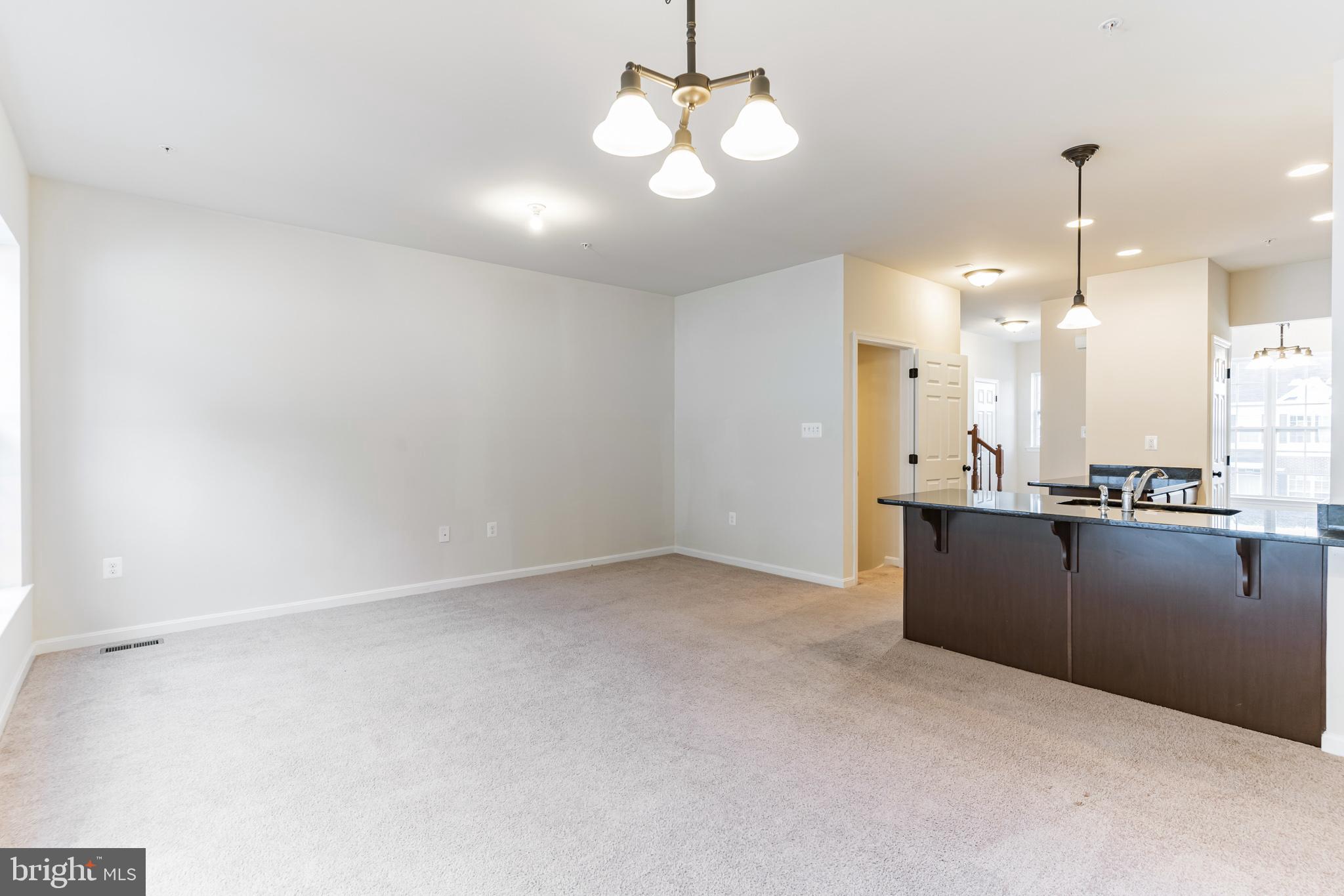 ELIZABETH HILLS - Residential