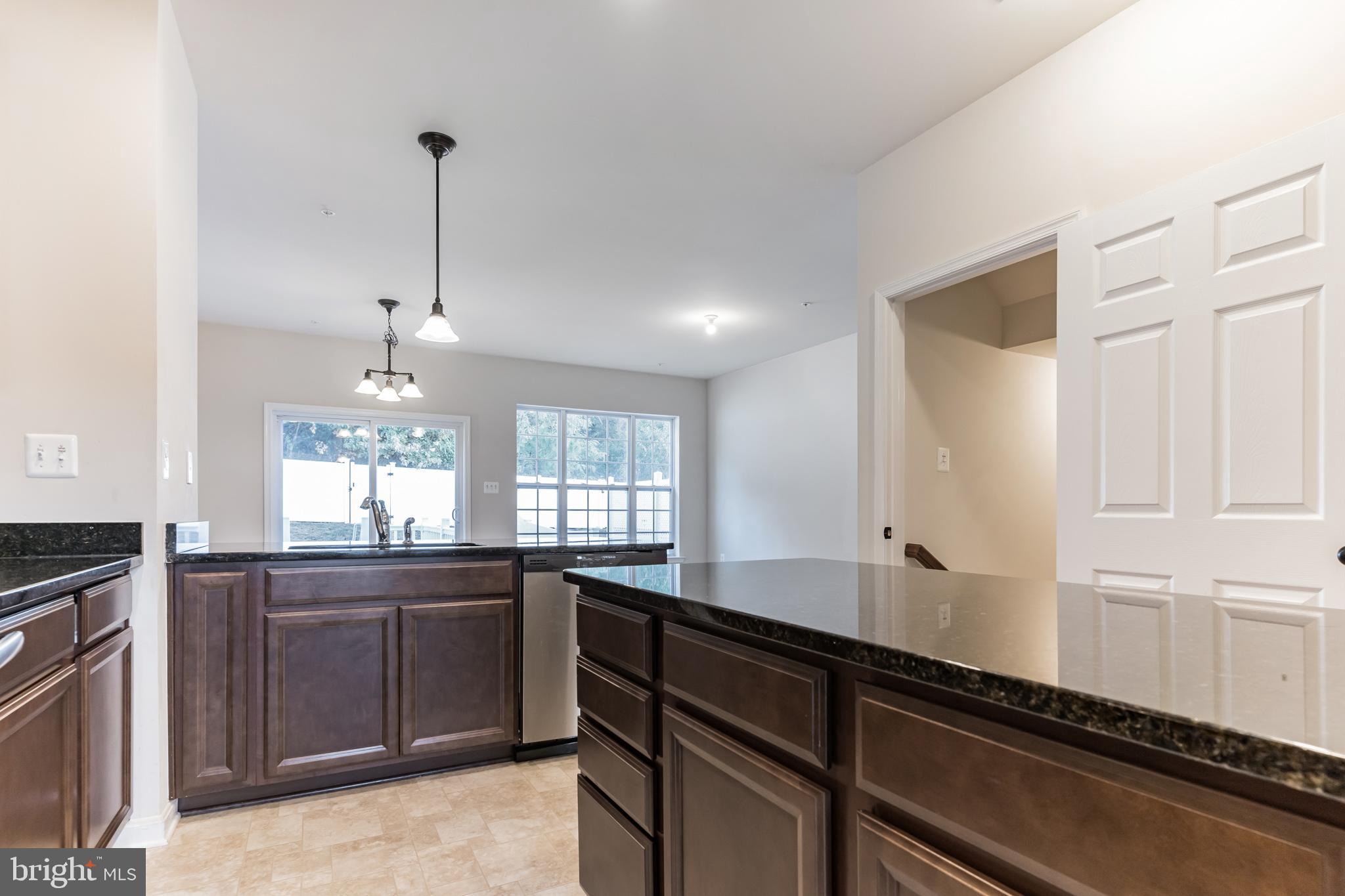 ELIZABETH HILLS - Residential