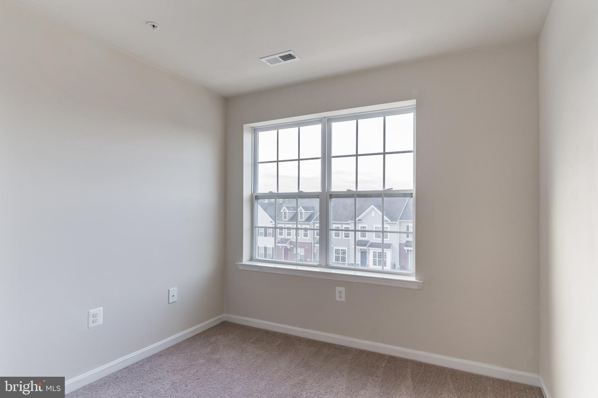 ELIZABETH HILLS - Residential