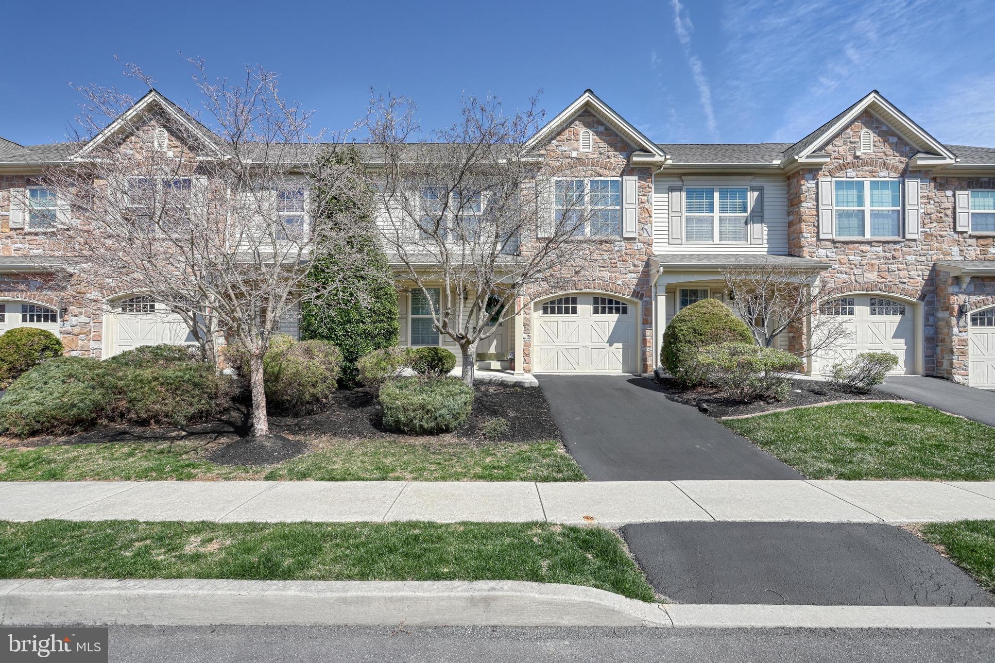 WINDING HILLS - Residential