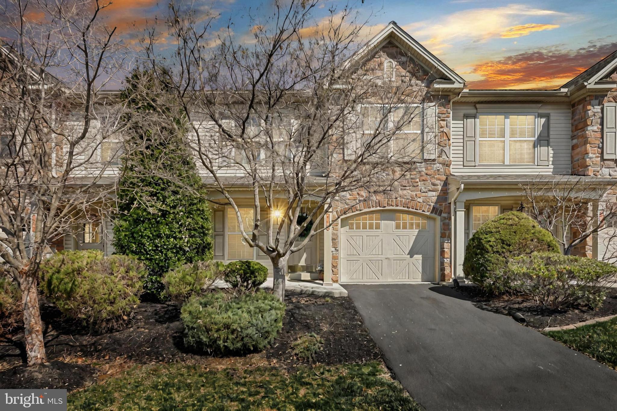 WINDING HILLS - Residential