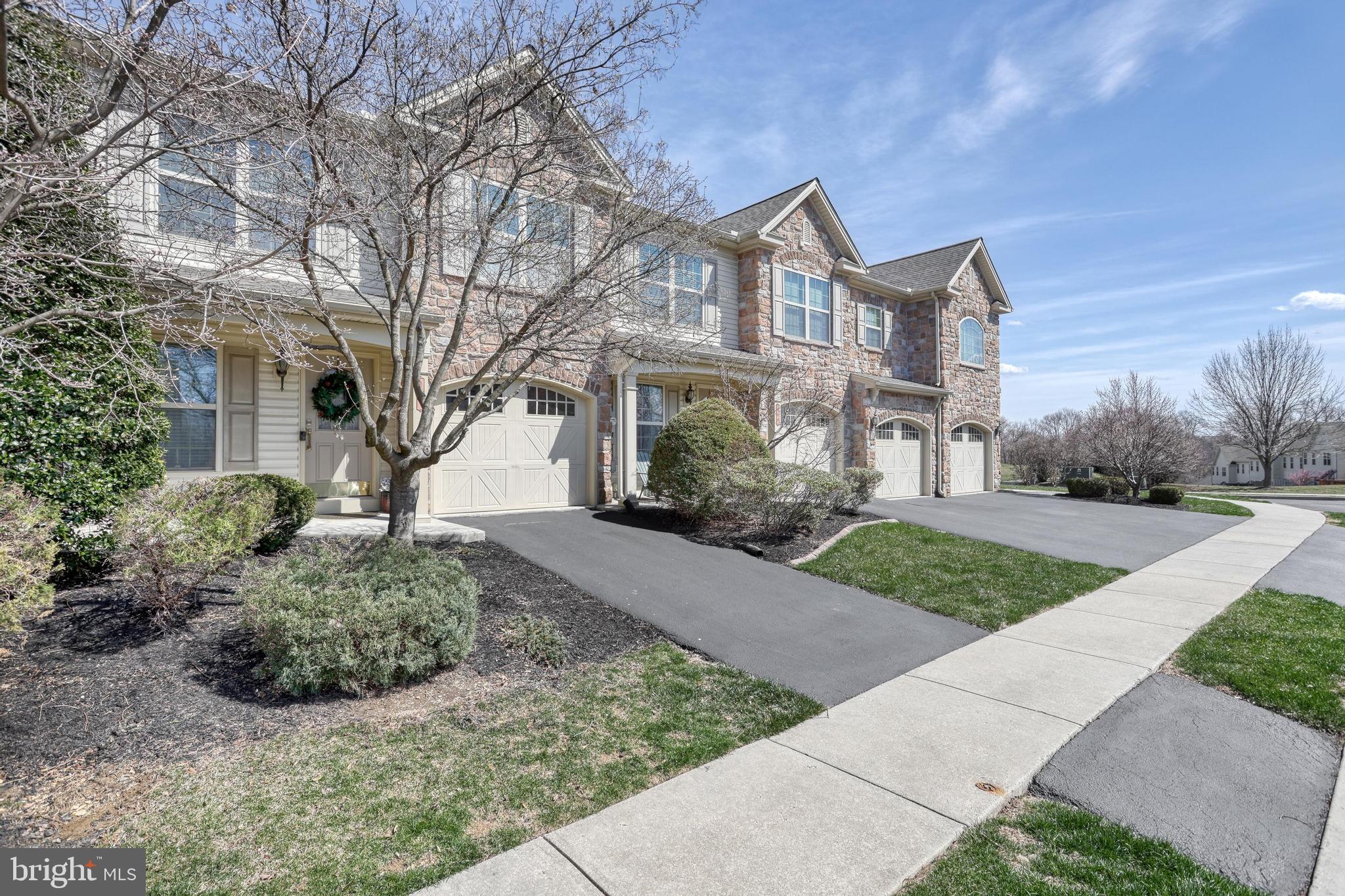 WINDING HILLS - Residential