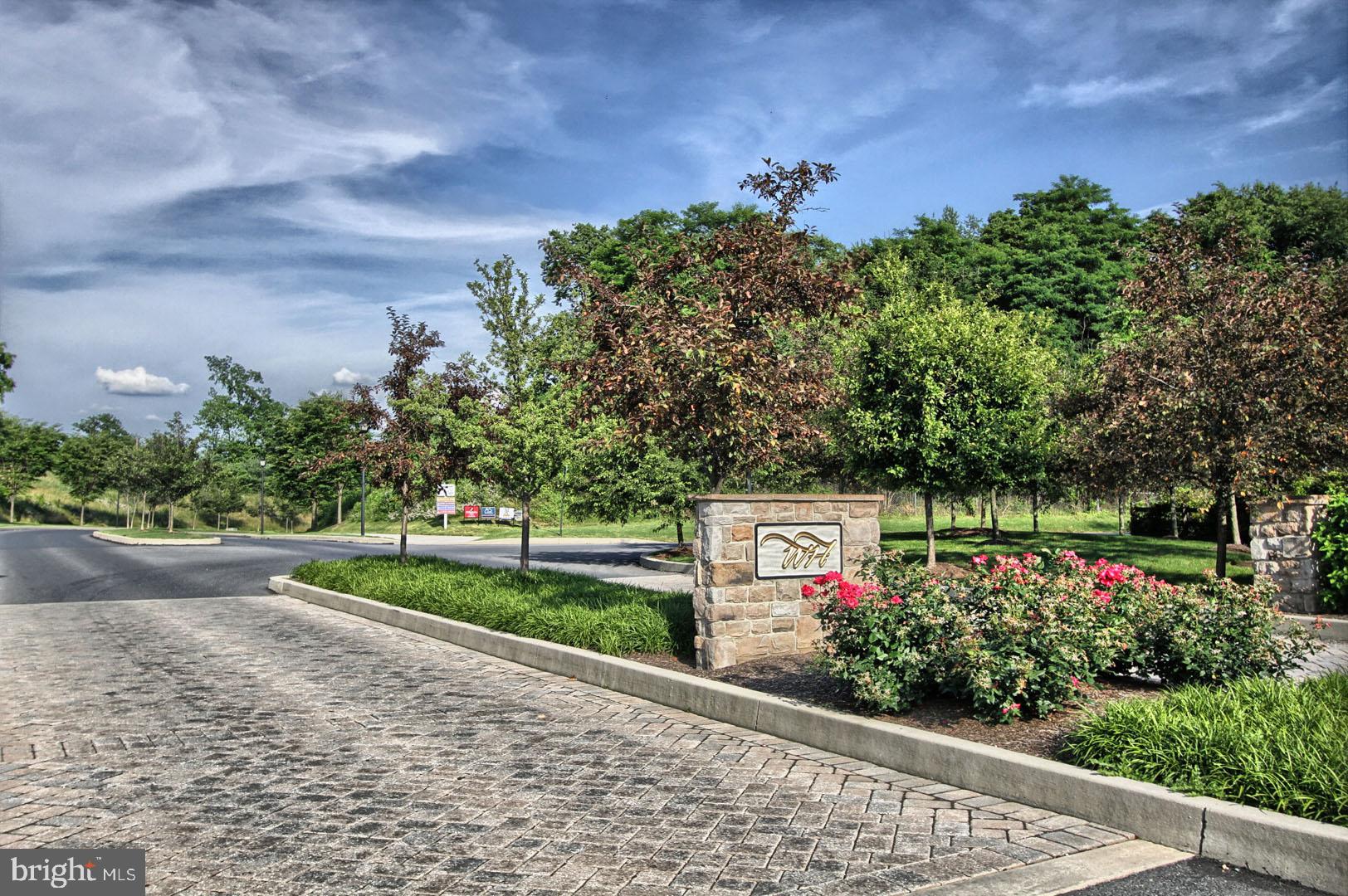 WINDING HILLS - Residential