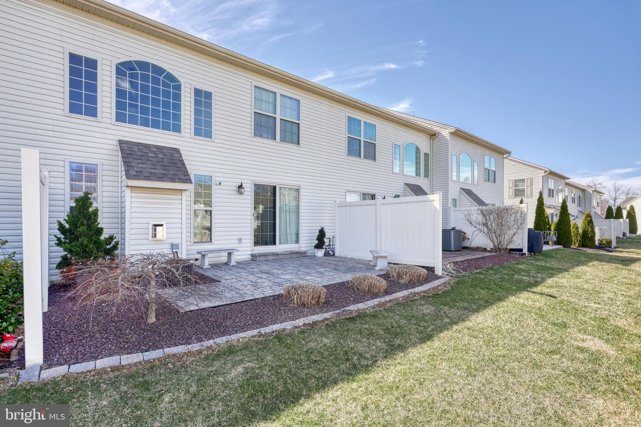 WINDING HILLS - Residential