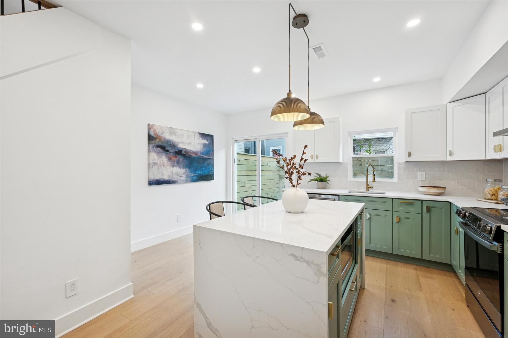 GRADUATE HOSPITAL - Residential