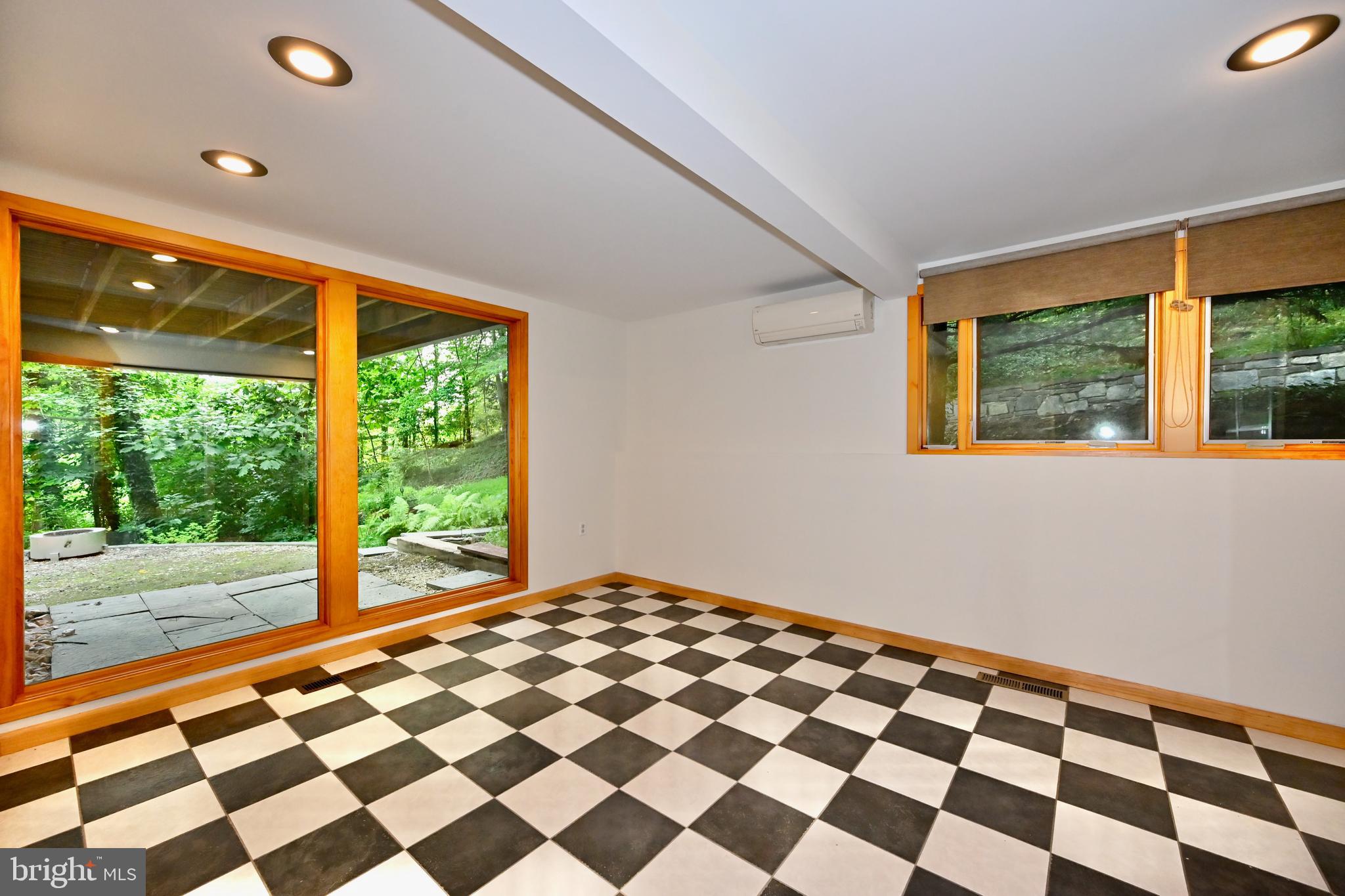 GLEN ECHO HEIGHTS - Residential